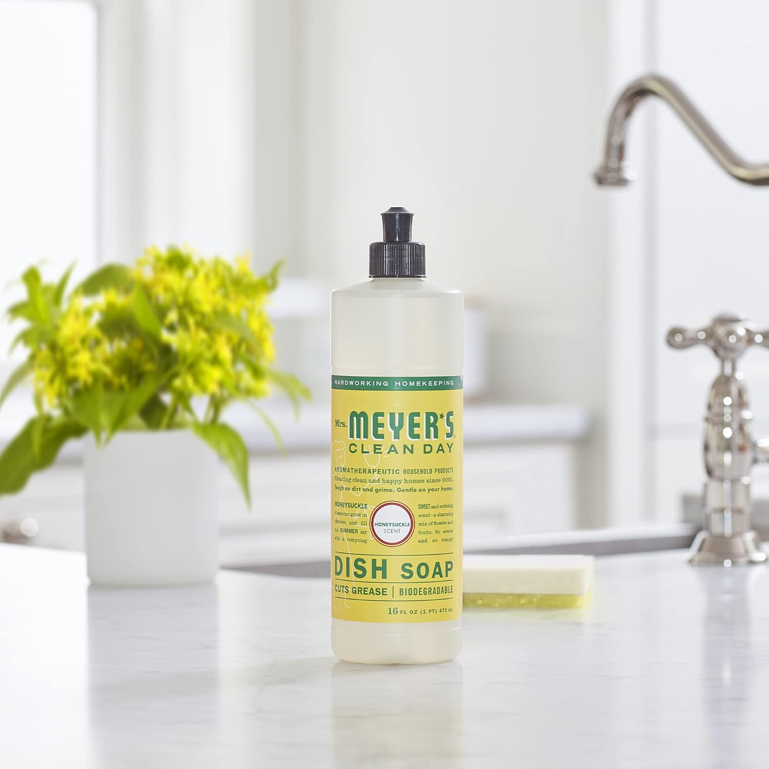 MRS. MEYER'S CLEAN DAY Liquid Dish Soap, Biodegradable Formula, Basil, 16 fl. oz - Pack of 3