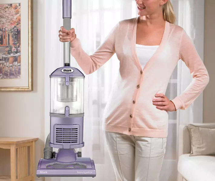 Navigator Lift-Away Vacuum