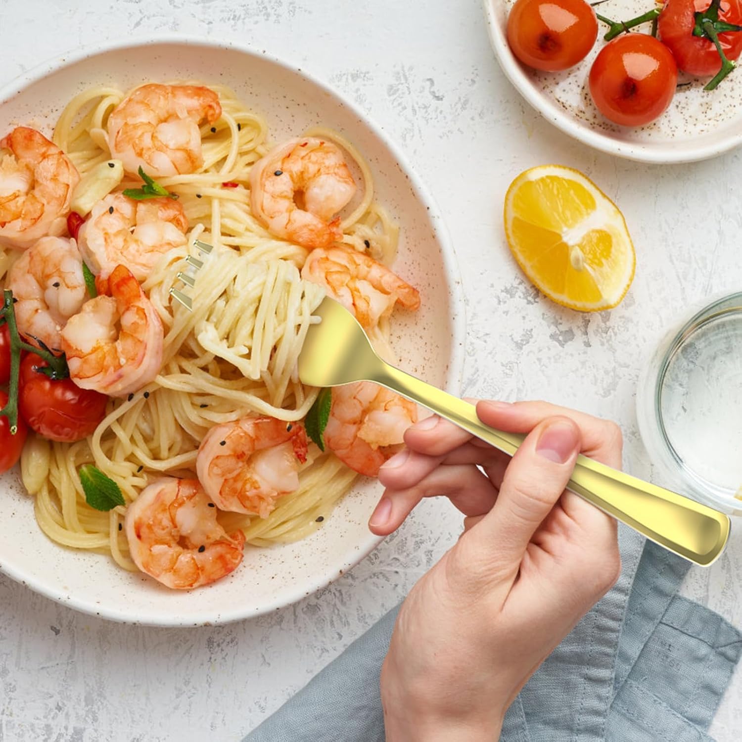 200 Count Heavy Duty Gold Plastic Silverware, 100 Forks, 50 Spoons, 50 Knives, BPA-Free, Heat Resistant, Disposable Gold Plastic Utensils Set, Gold Plastic Cutlery Set, Plasticware Bulk