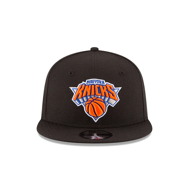 New York Knicks Basic Black 9FIFTY Snapback Hat