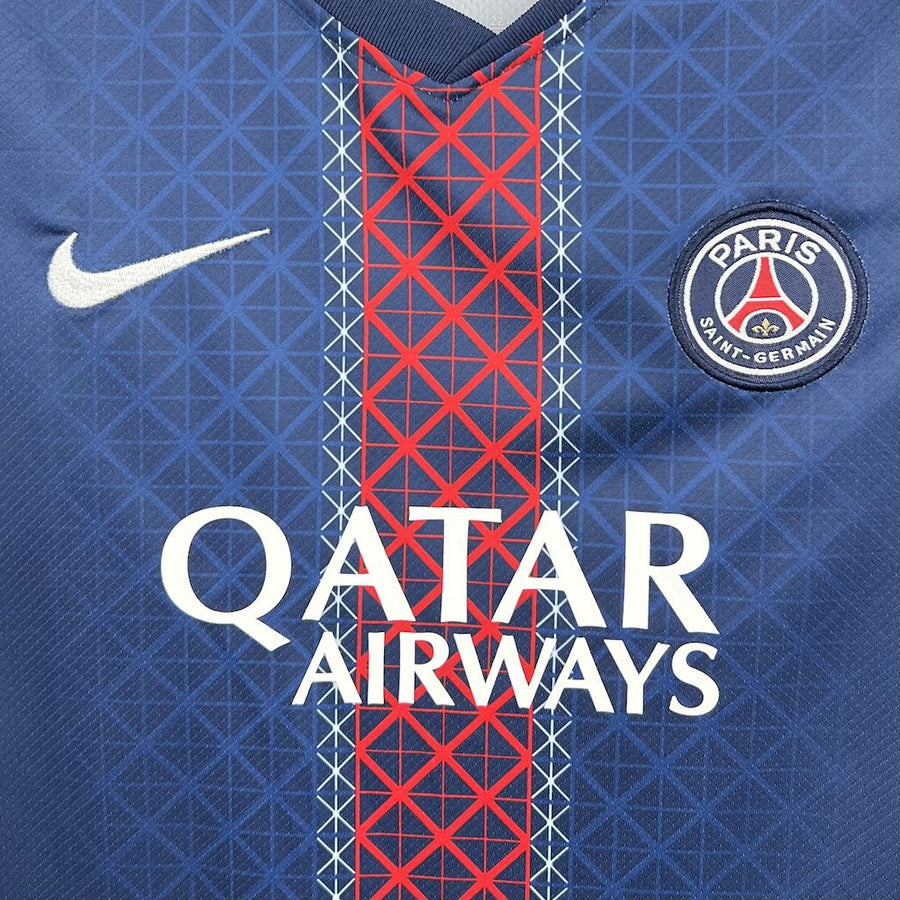 Paris Home 25/26 Kit Kids