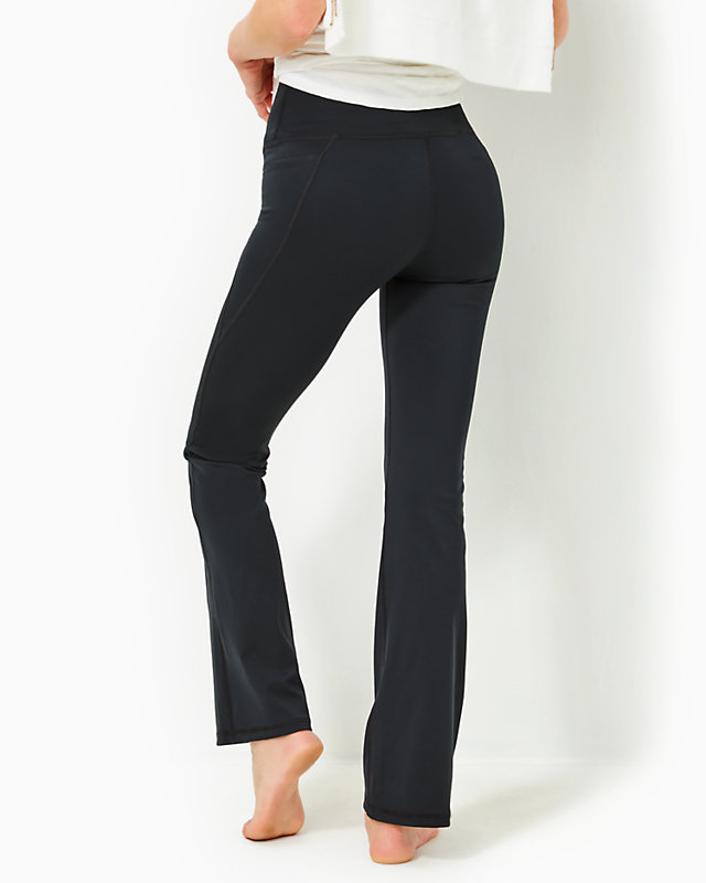 UPF 50+ Luxletic 31.5" Carpe Vita Flare Legging | Lilly Pulitzer Outlet - LillypulitzerOutlets