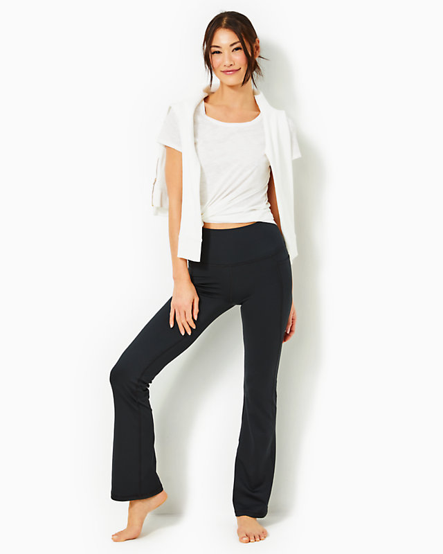 UPF 50+ Luxletic 31.5" Carpe Vita Flare Legging | Lilly Pulitzer Outlet - LillypulitzerOutlets