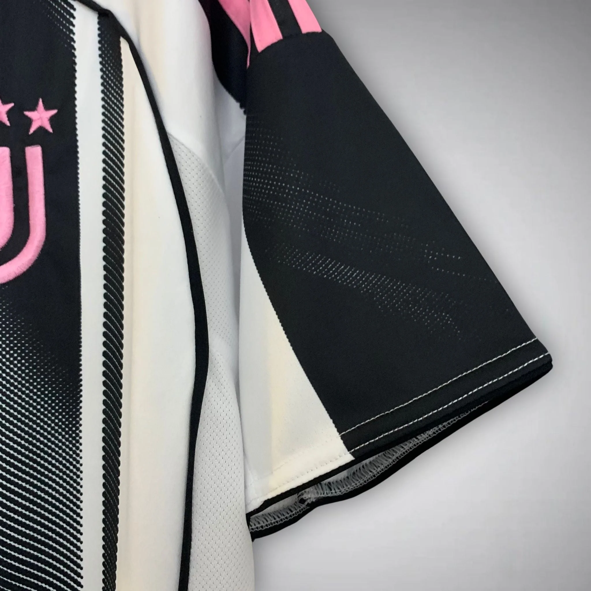 25/26 Juventus Home Kit
