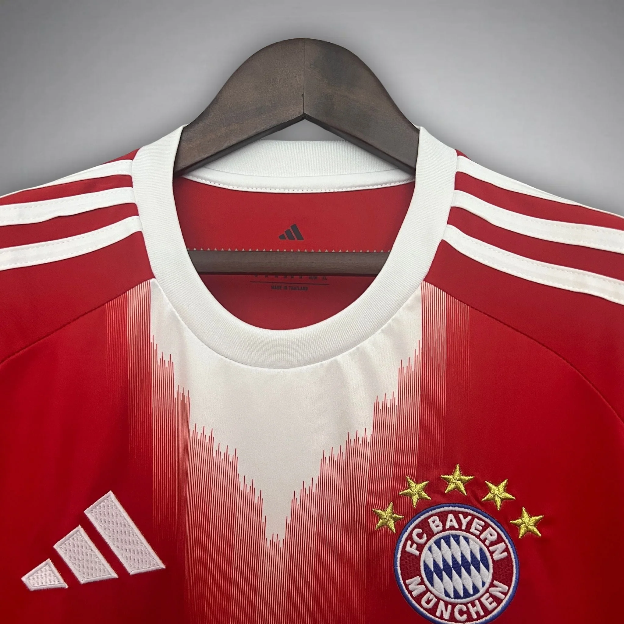 25/26 Bayern München Home Kit