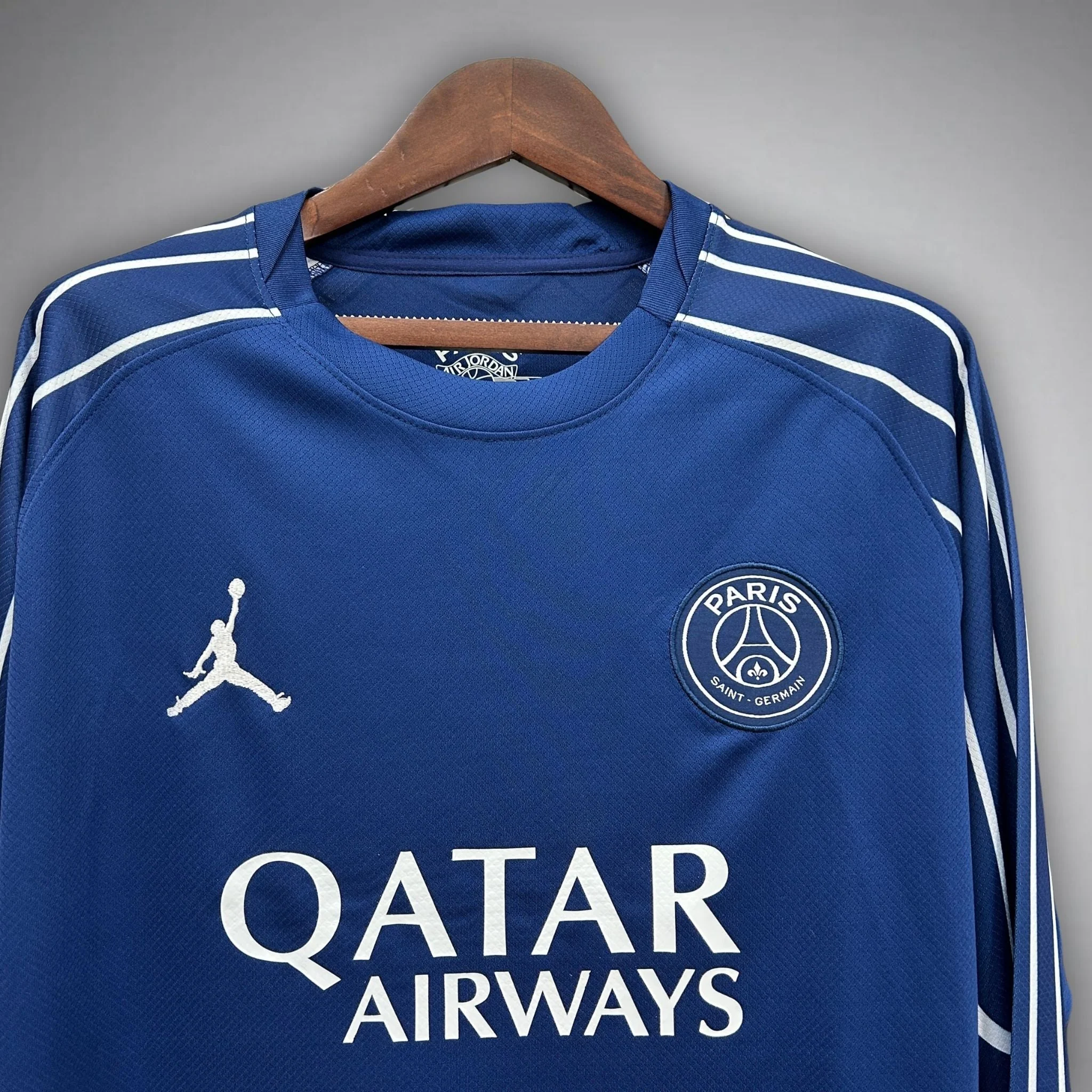 24/25 PSG x Jordan 4th Long Sleeve Kit
