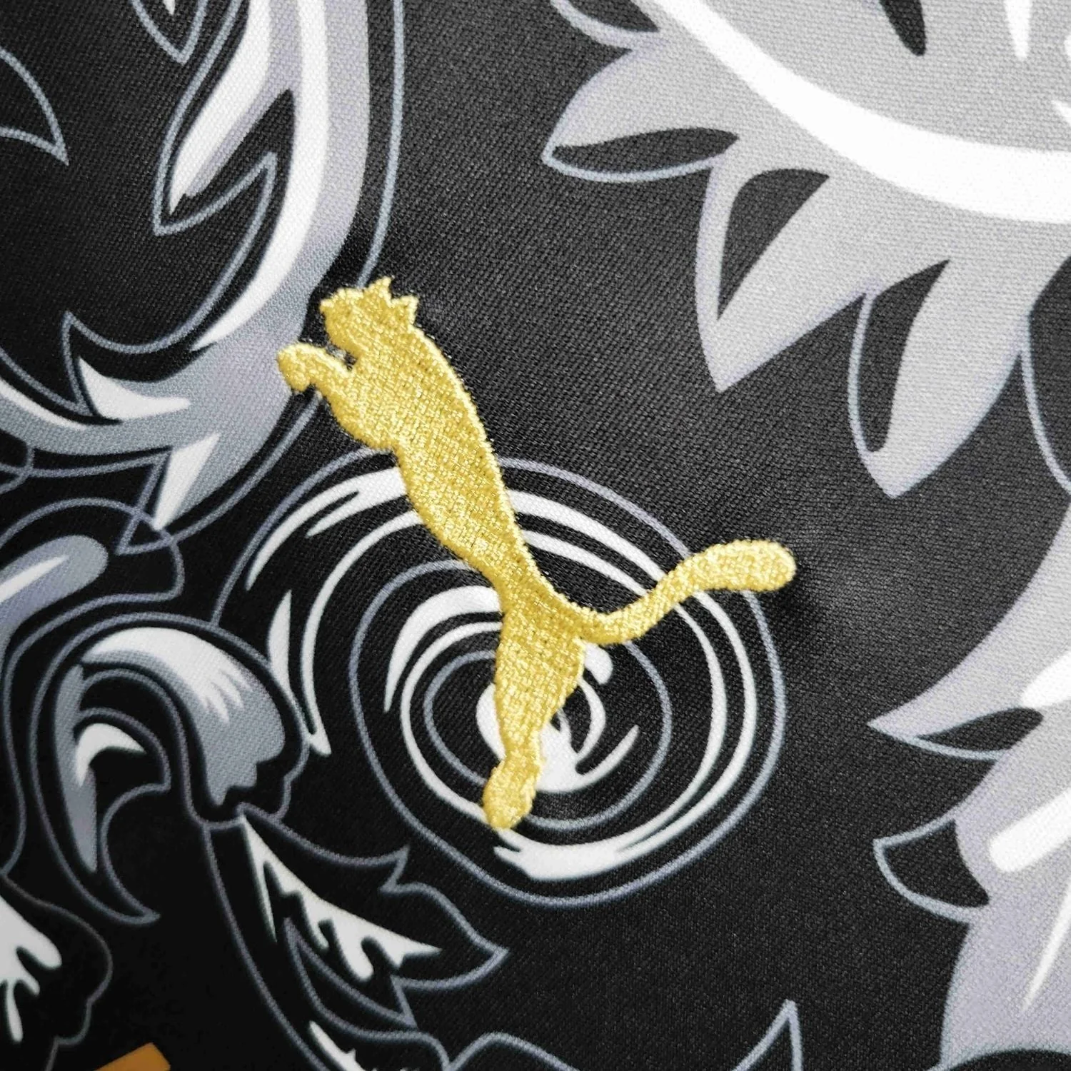 Italy Versace Premium Black Kit