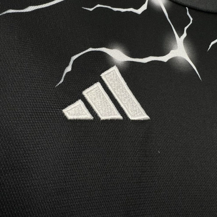 Real Madrid Black Panther Premium Kit