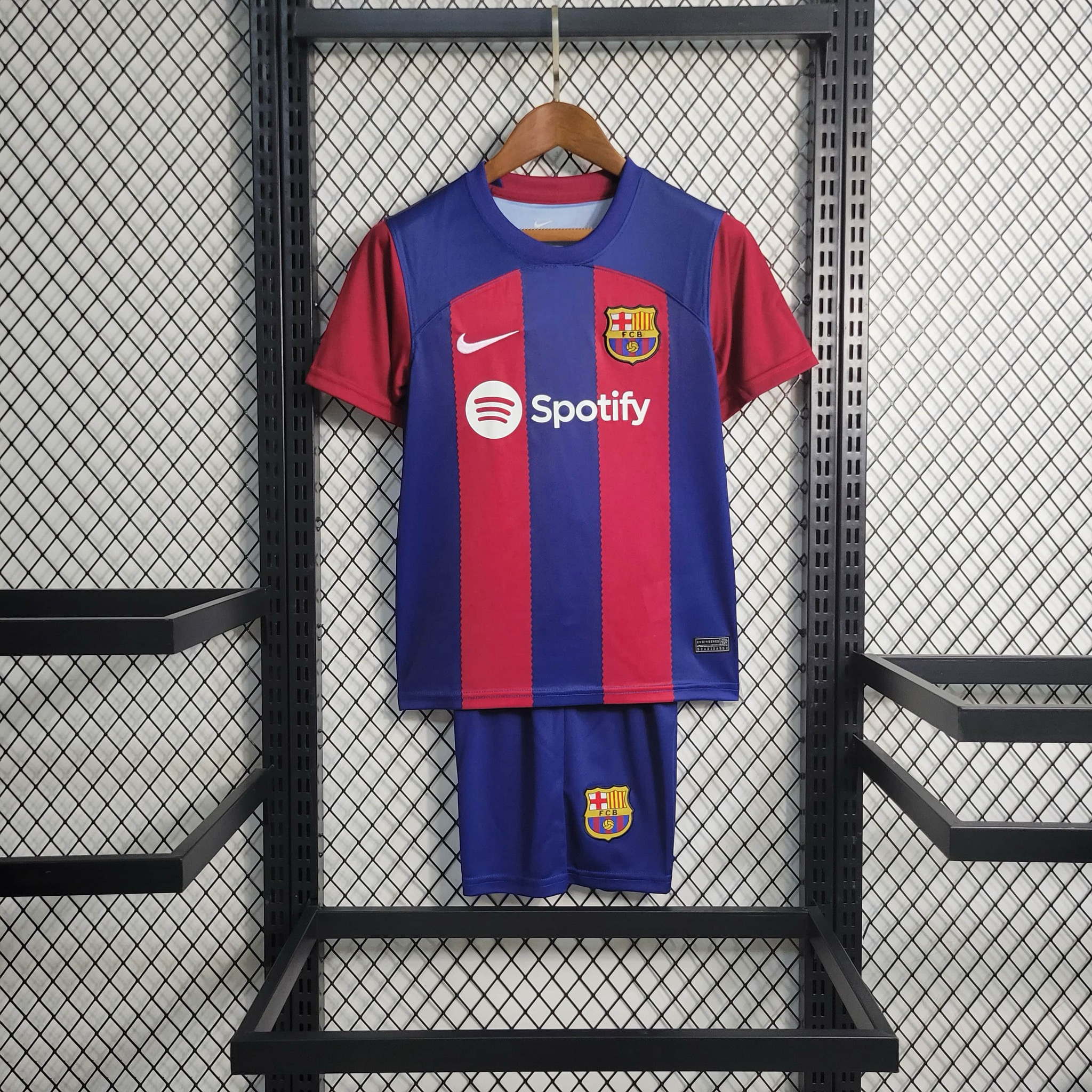 Barcelona 2023/2024 home kit (Kids)