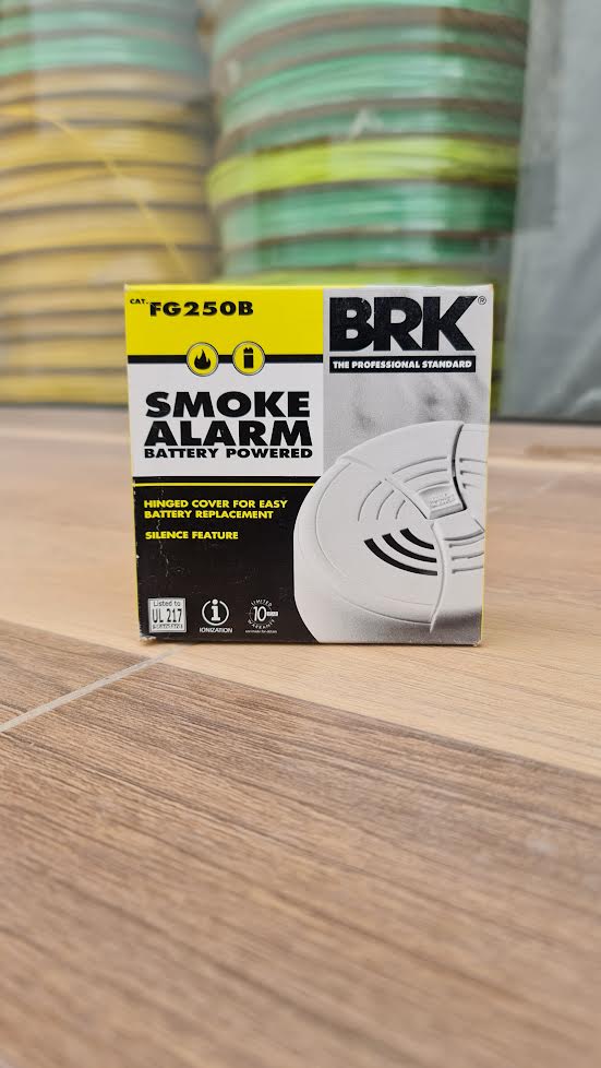Smoke alarm with Battery Powered