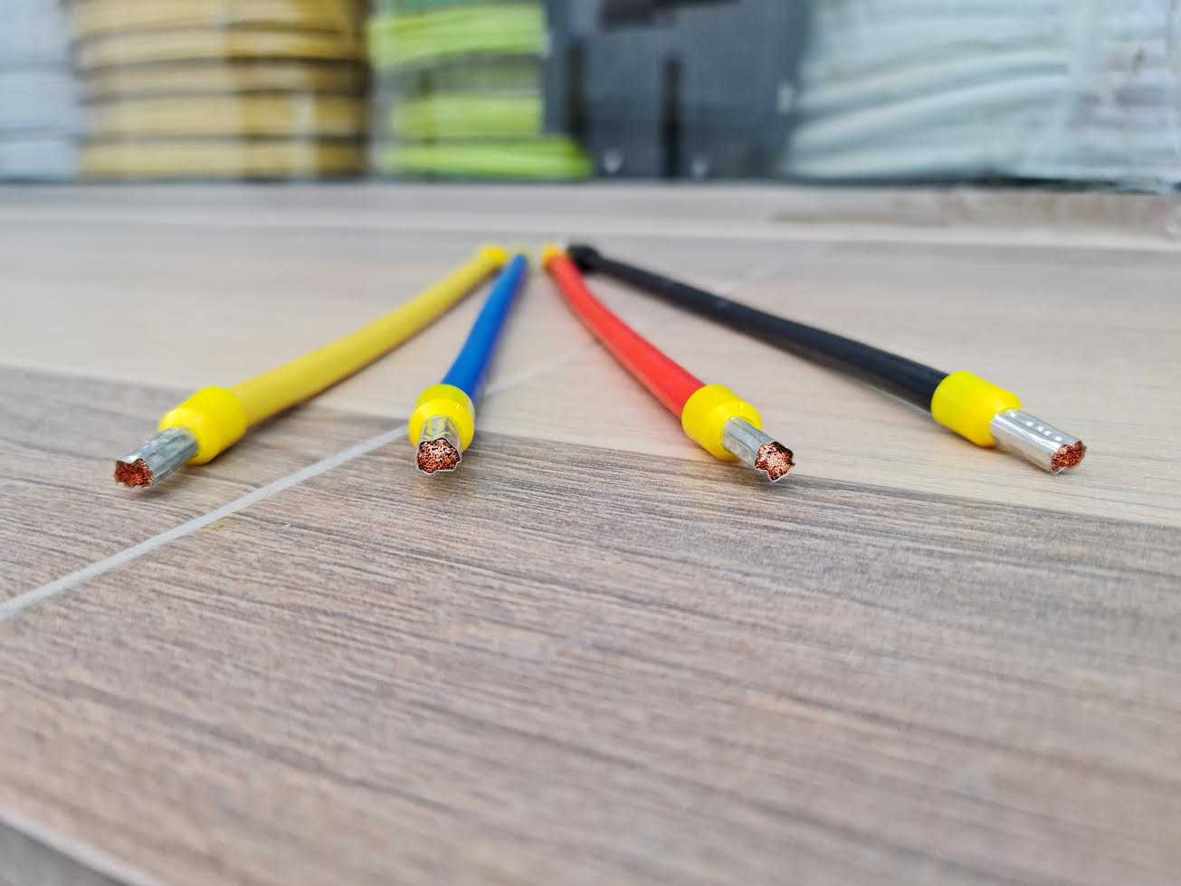 Breaker Looping Cable 25mm Red Yellow Blue Black