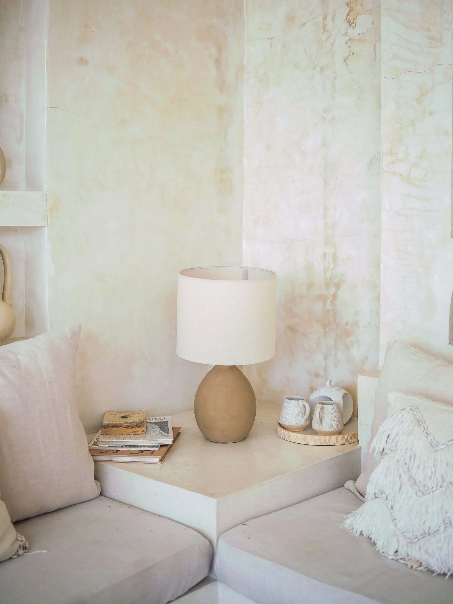 Aruna Ceramic Table Lamp