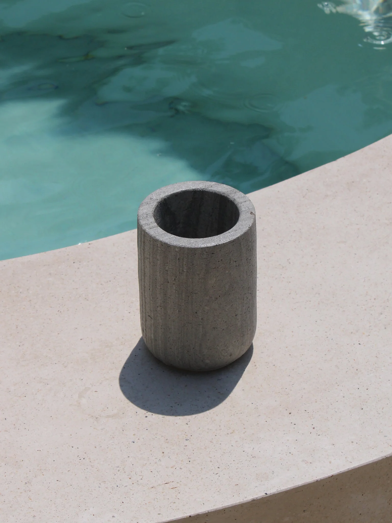 Watu Toothbrush Holder