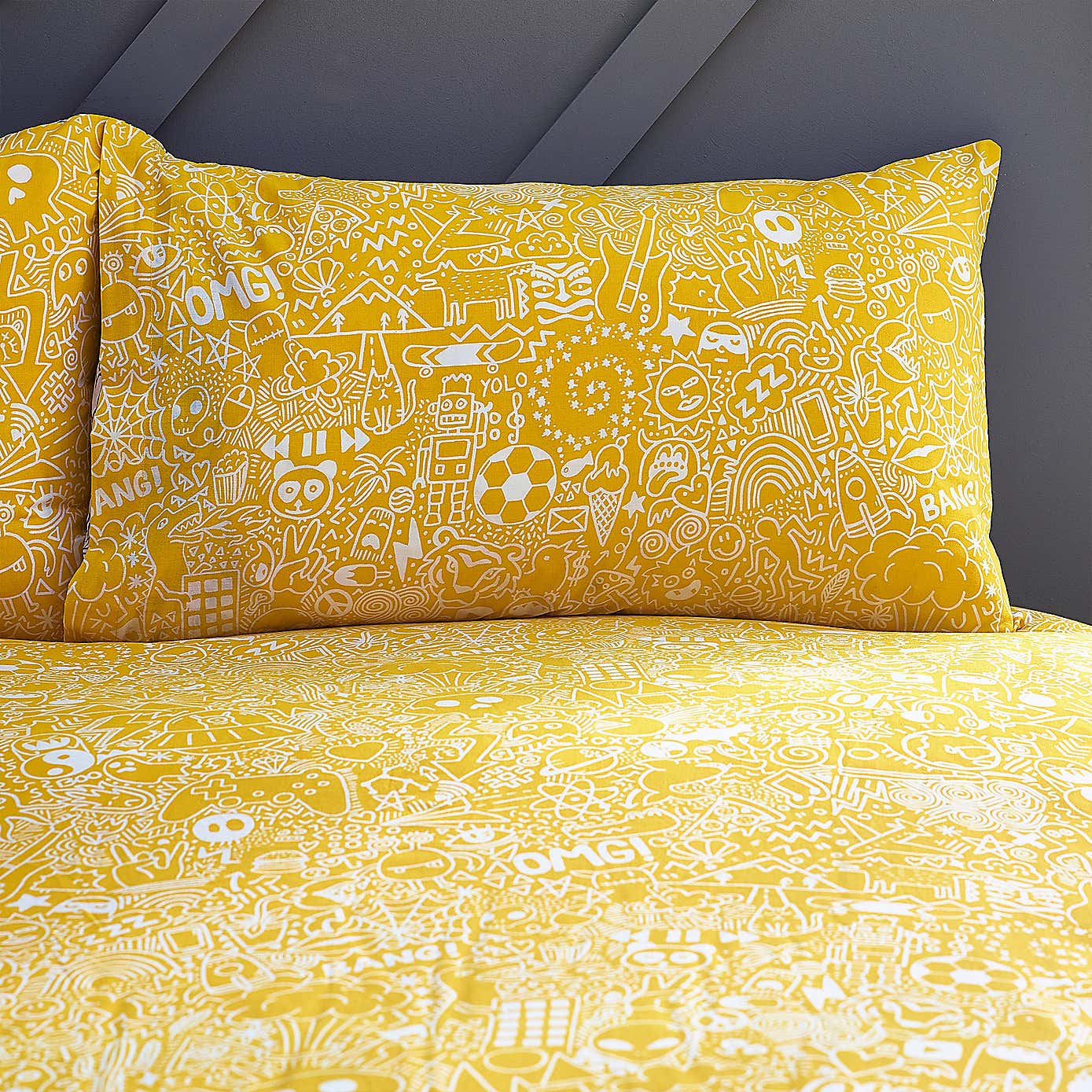 Style Lab Doodles Duvet Cover and Pillowcase Set