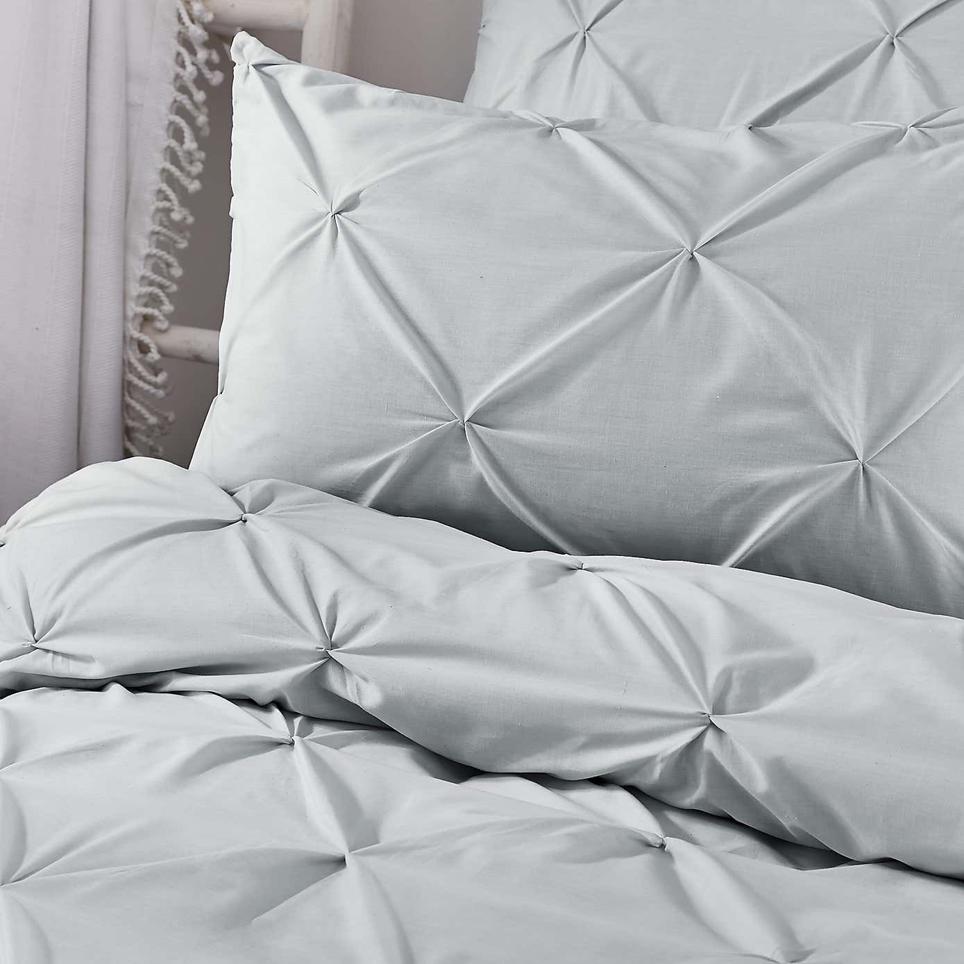 Serene Lara Duvet Cover & Pillowcase Set White