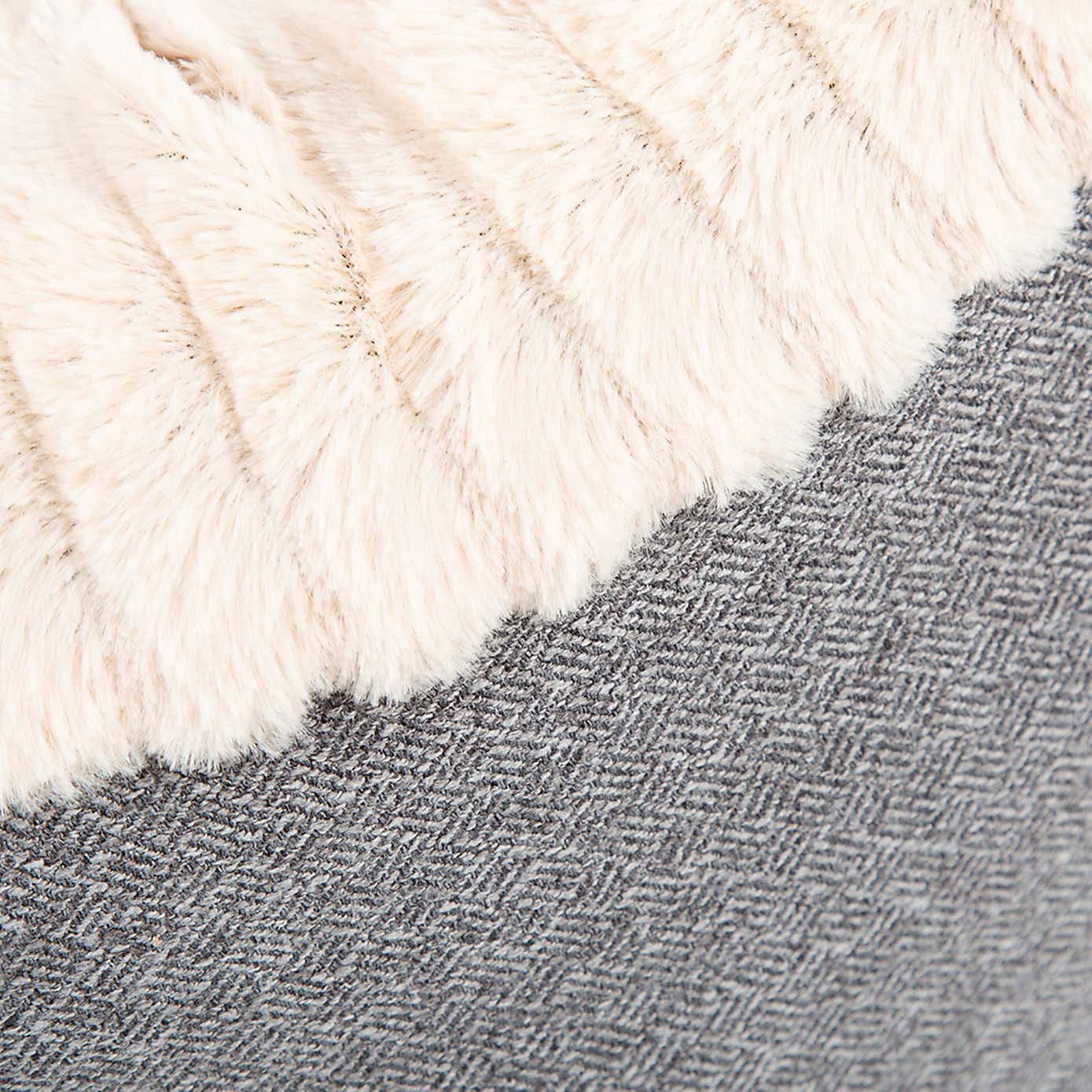 Scruffs Ellen Donut Pet Bed