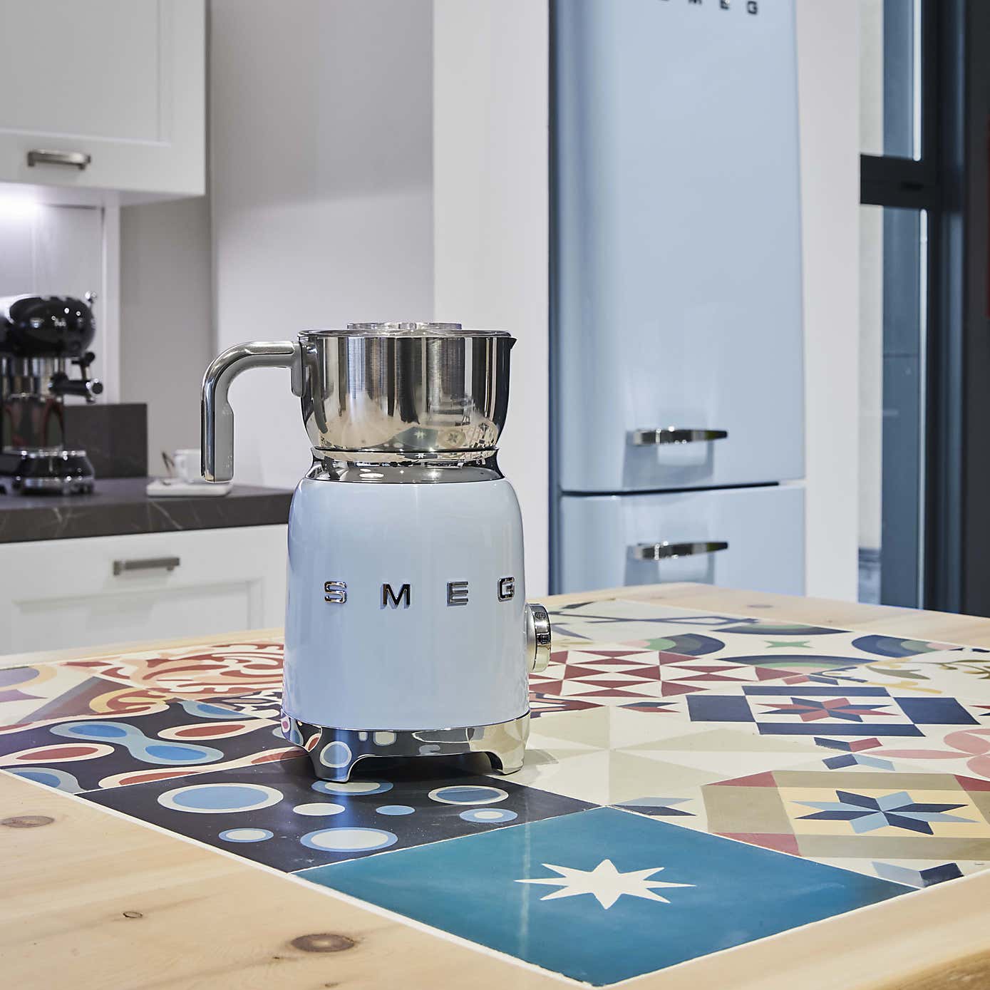 SMEG Milk Frother