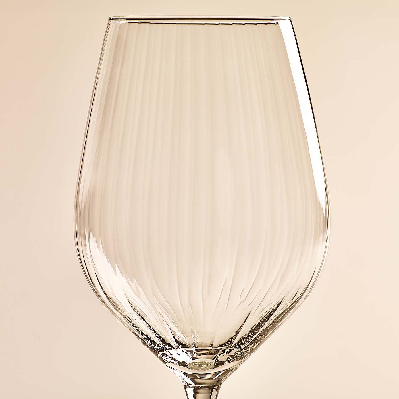 Plisse Red Wine Glass