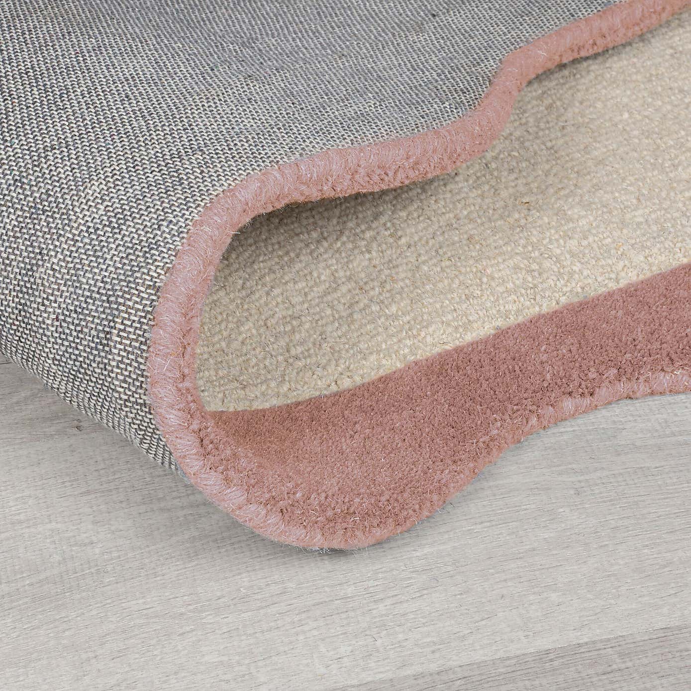 Bonnie Scallop Border Wool Round Rug