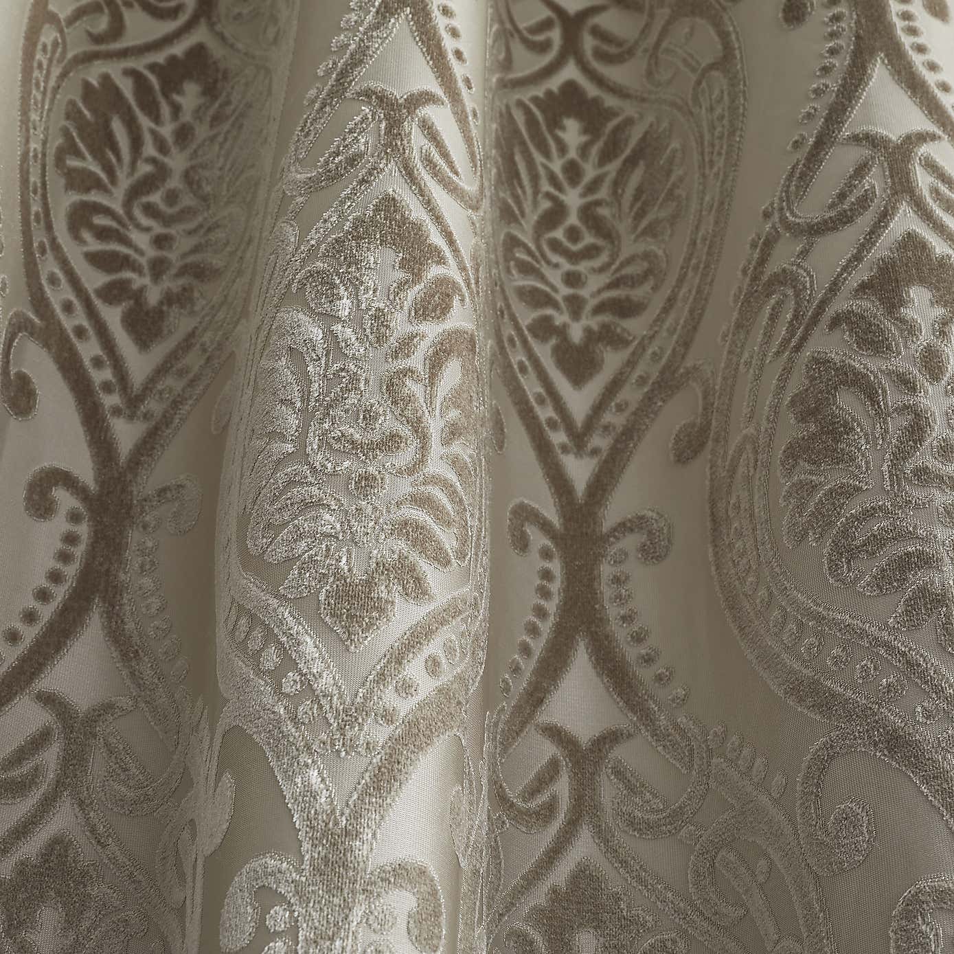 Curtina Chateau Eyelet Curtains
