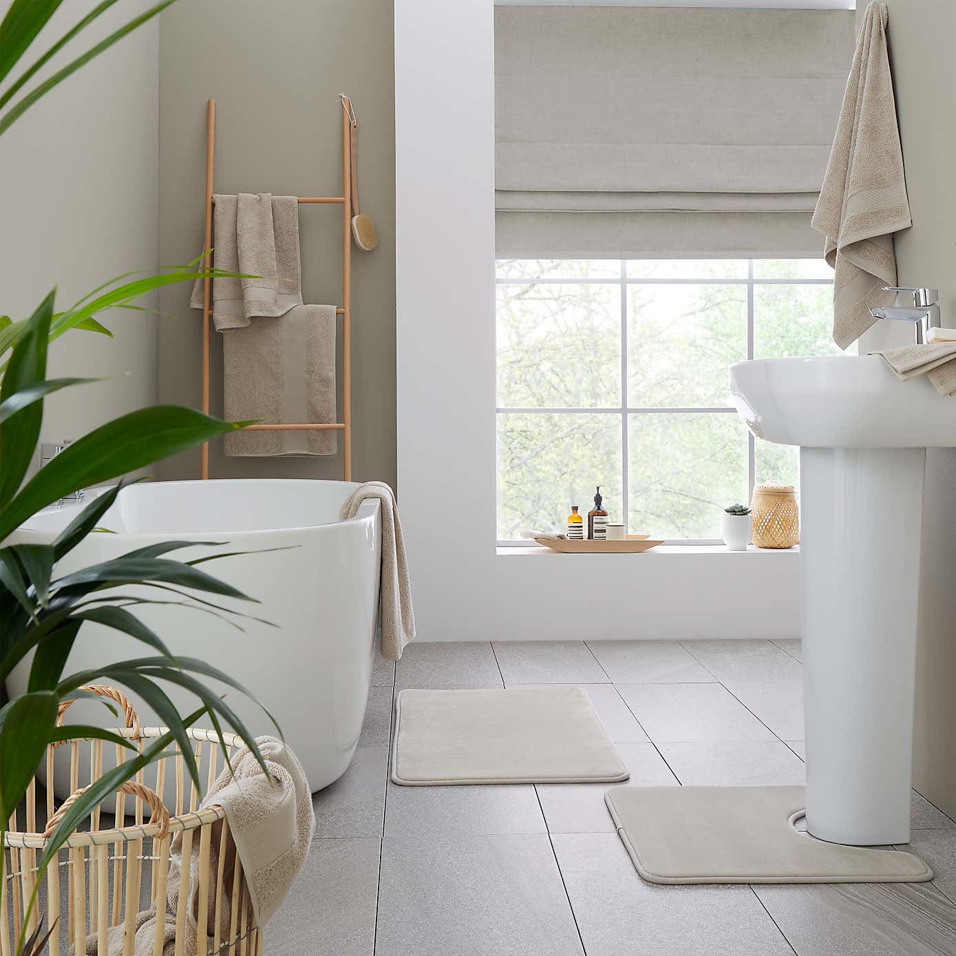 Catherine Lansfield Anti Bacterial 6 Piece Towel Bale