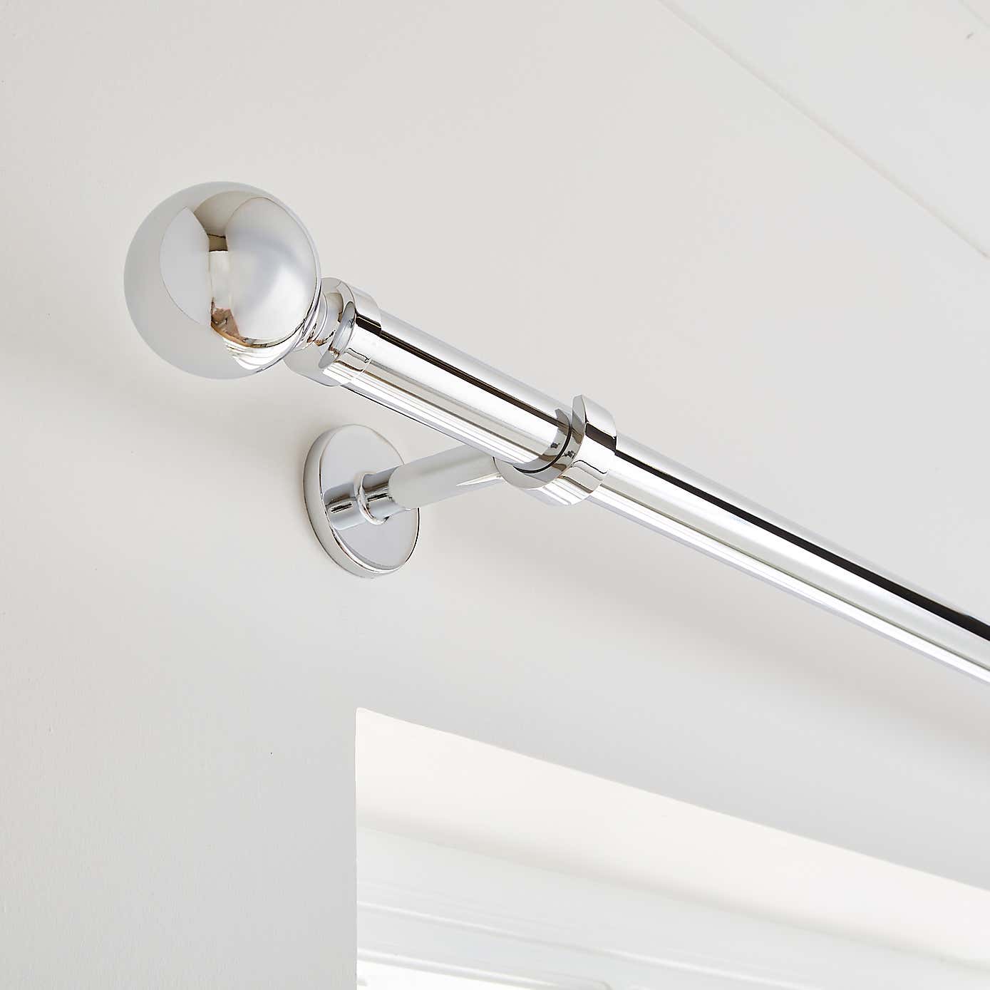 Ashton Metal Curtain Pole