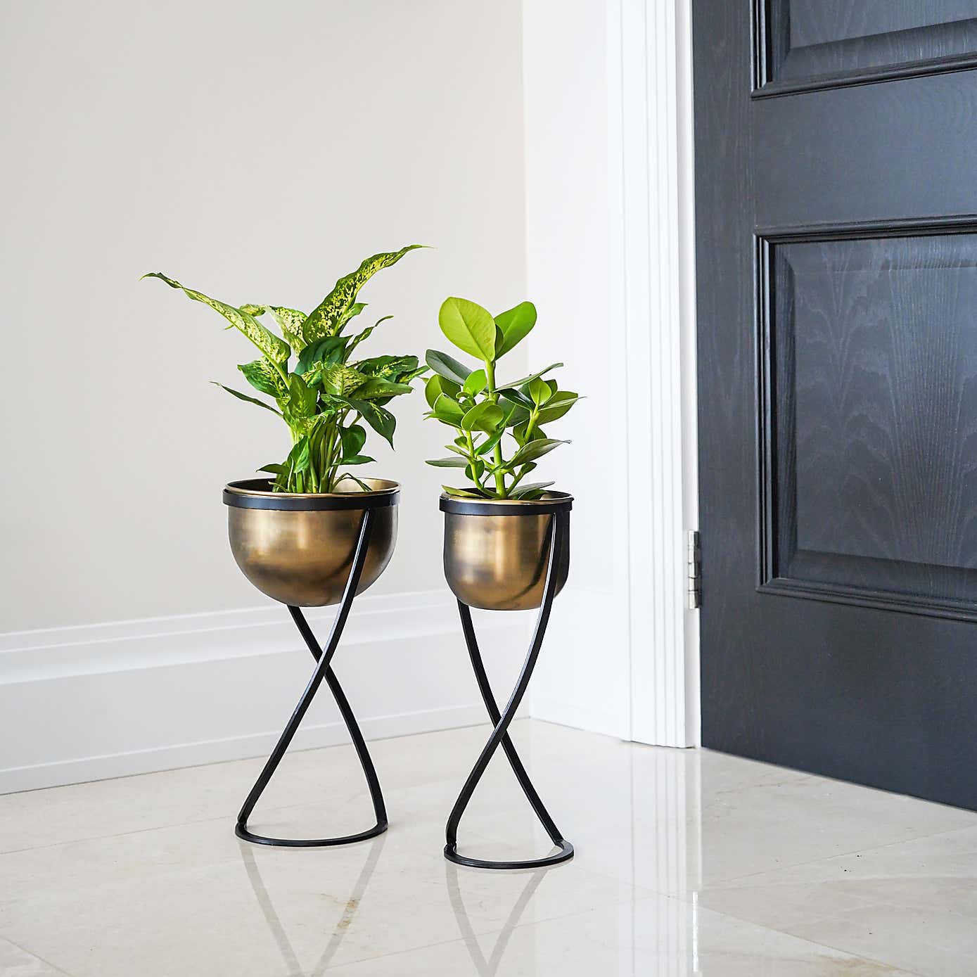 Kensington Brass Metal Round Plant Pot With Stand