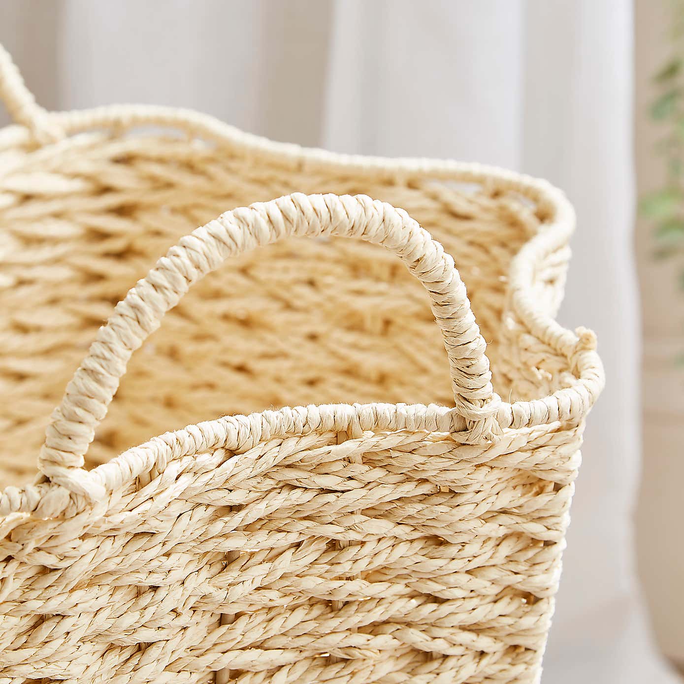 Wavy Storage Basket