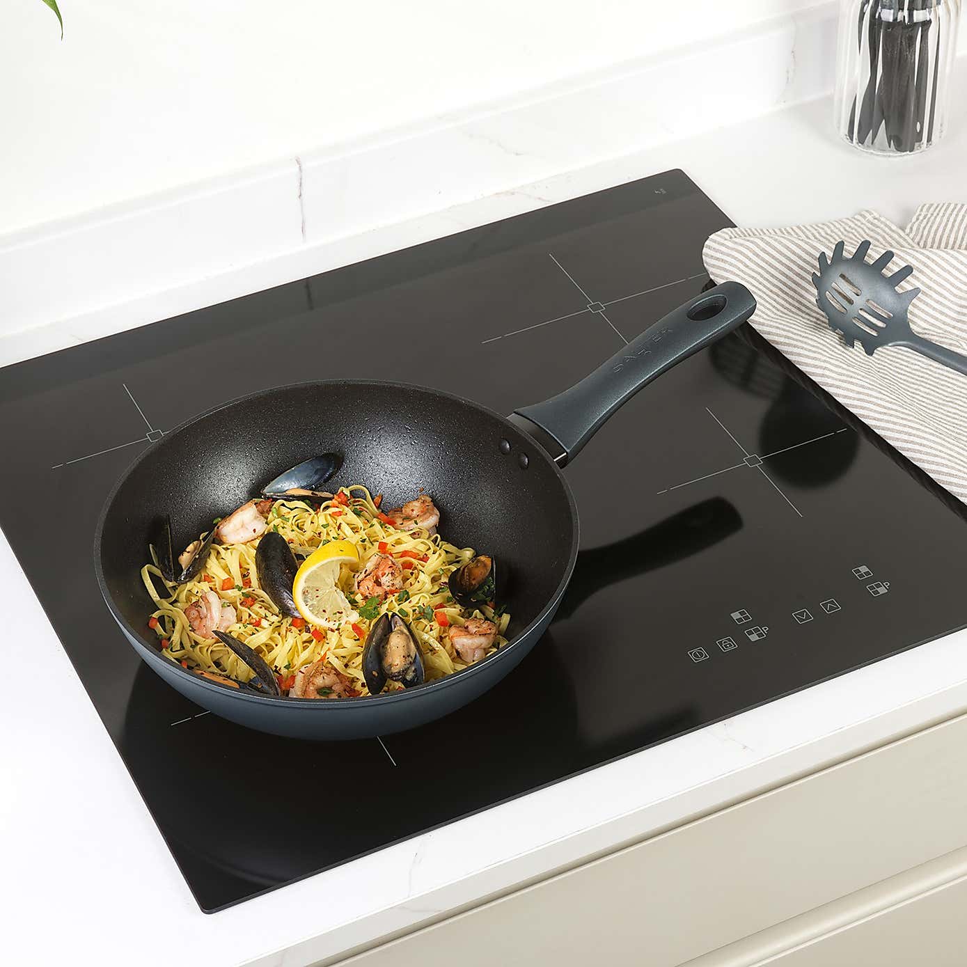 Salter Megastone 28cm Aluminium Stir Fry Pan