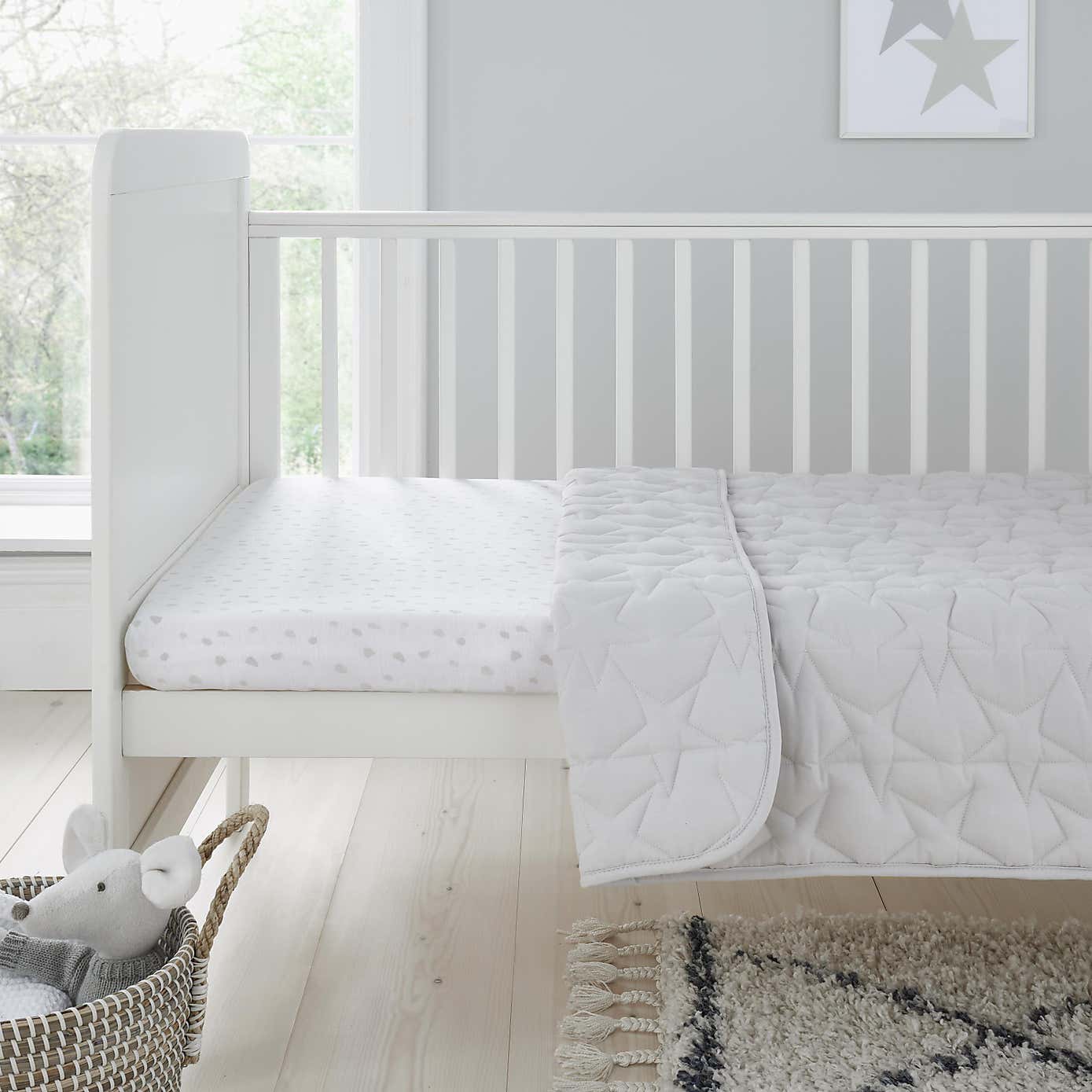 Set of 2 Spotted 100% Cotton Jersey Fitted Sheets