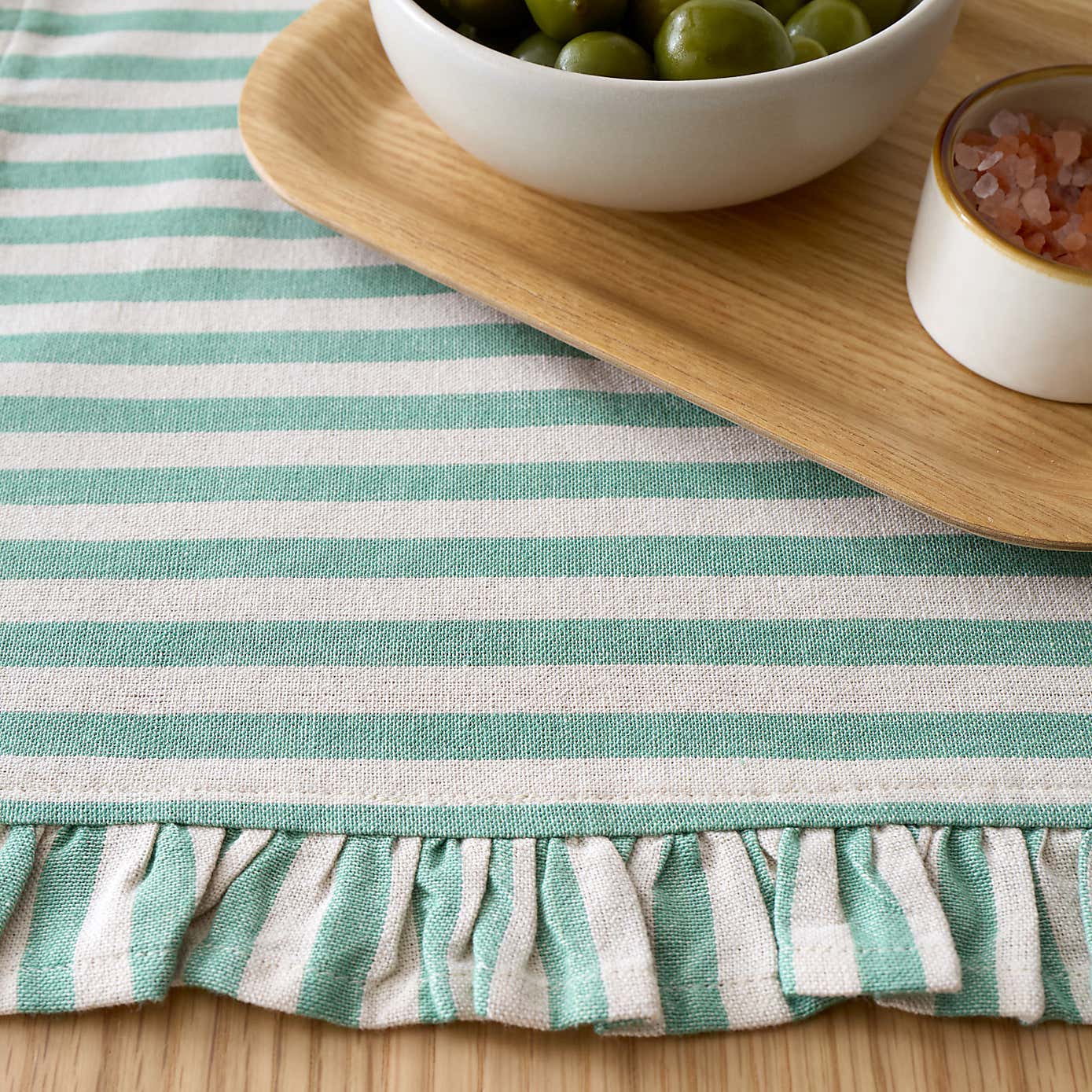 Set of 2 Linford Frill Placemats