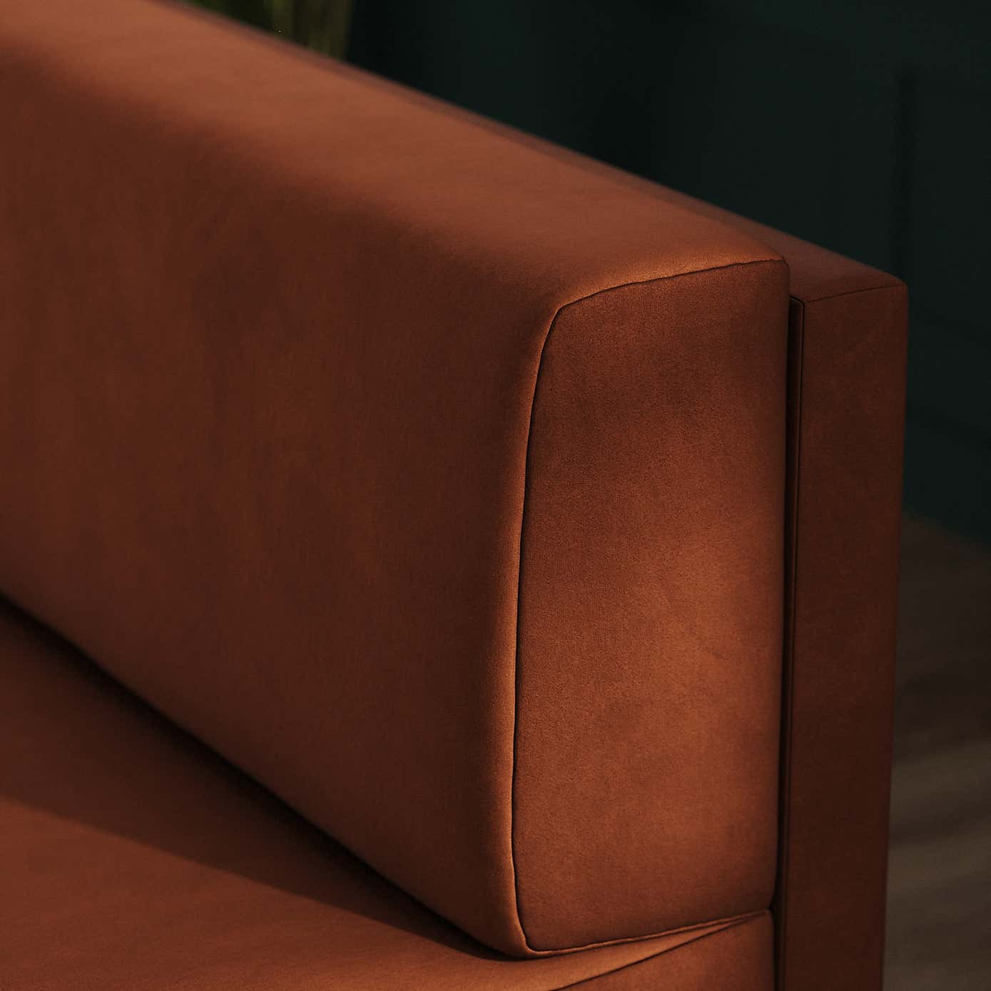 Mae Corner Dining Bench, Matte Plush Velvet