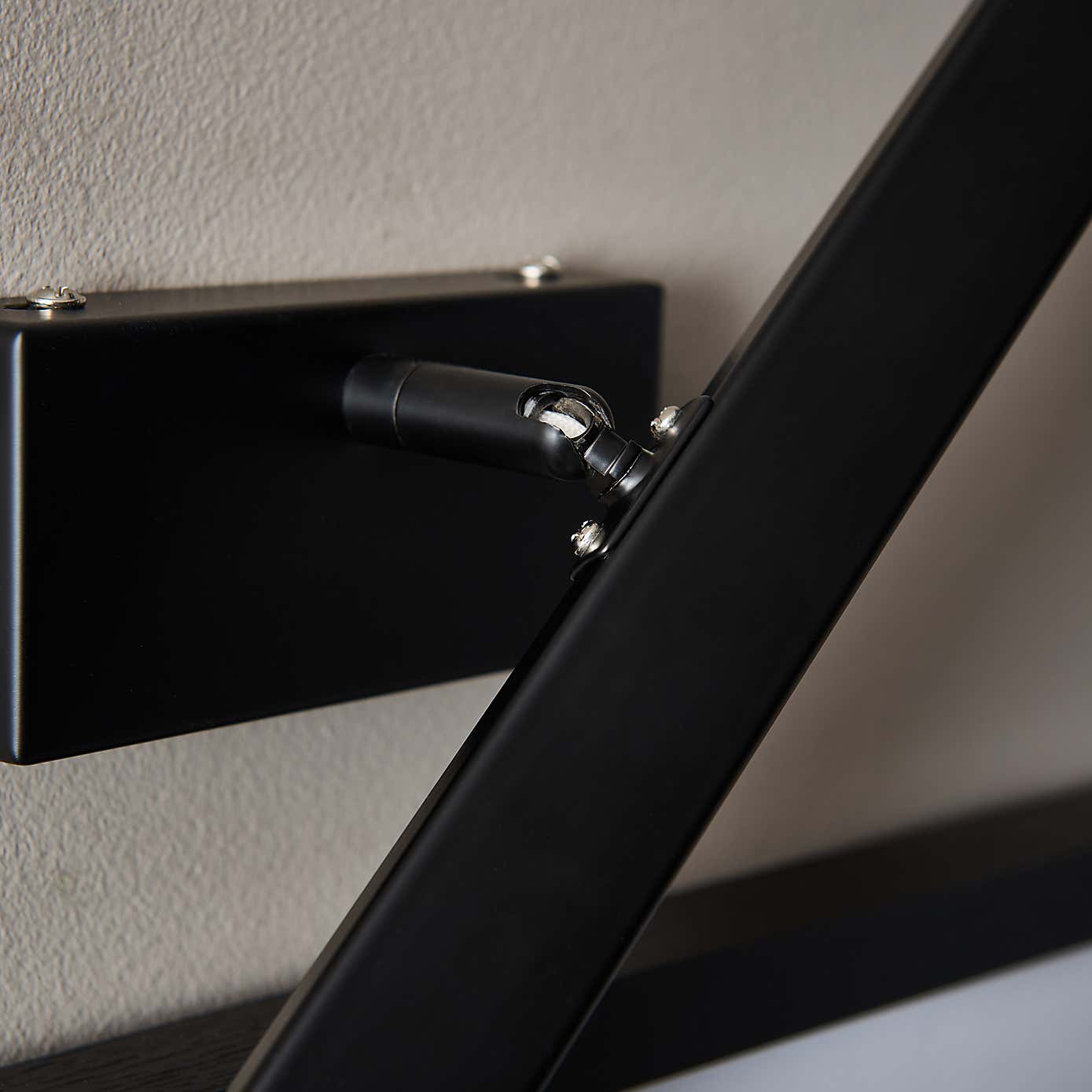 Zoie Modern LED Adjustable Picture Wall Light