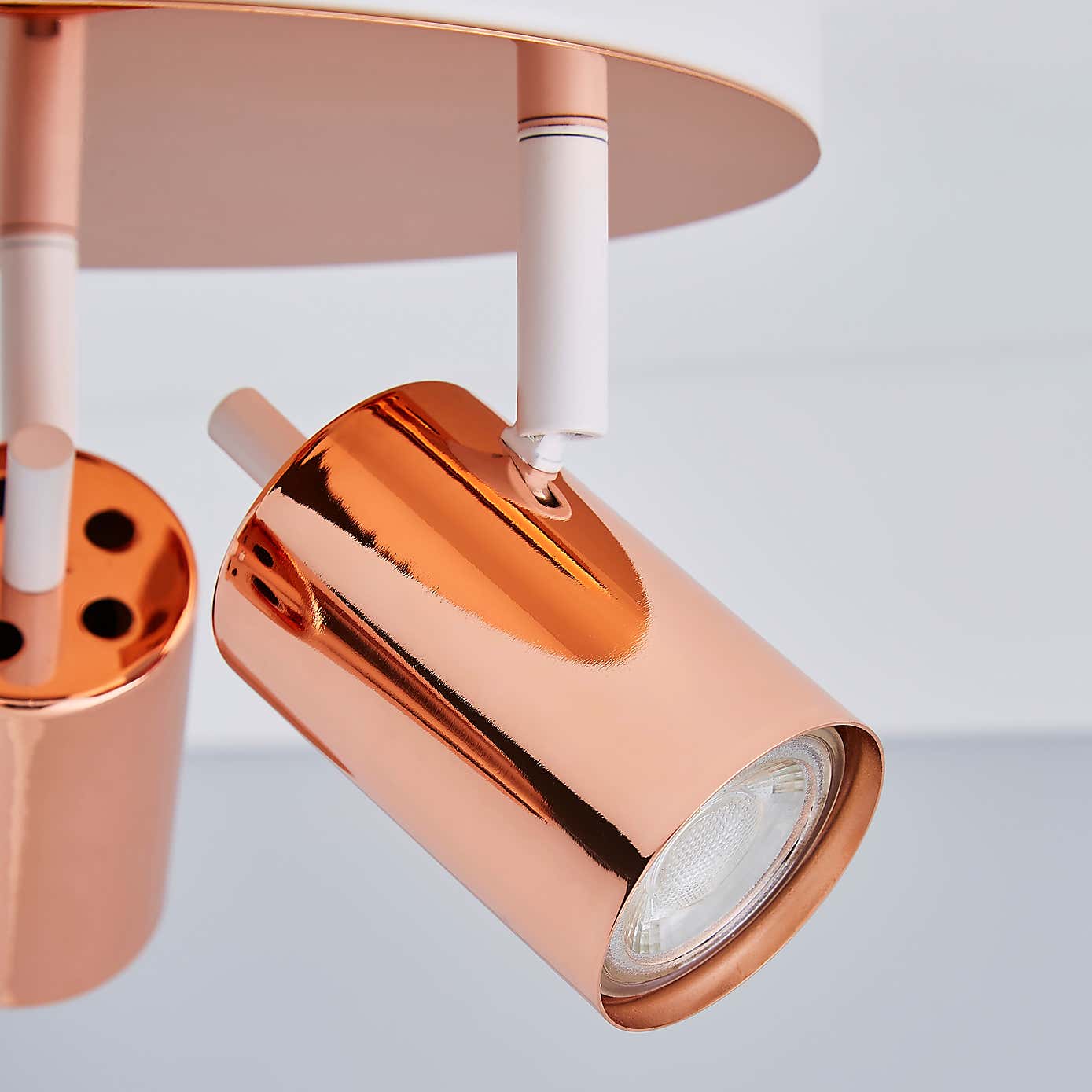 Carter 3 Light Spotlight