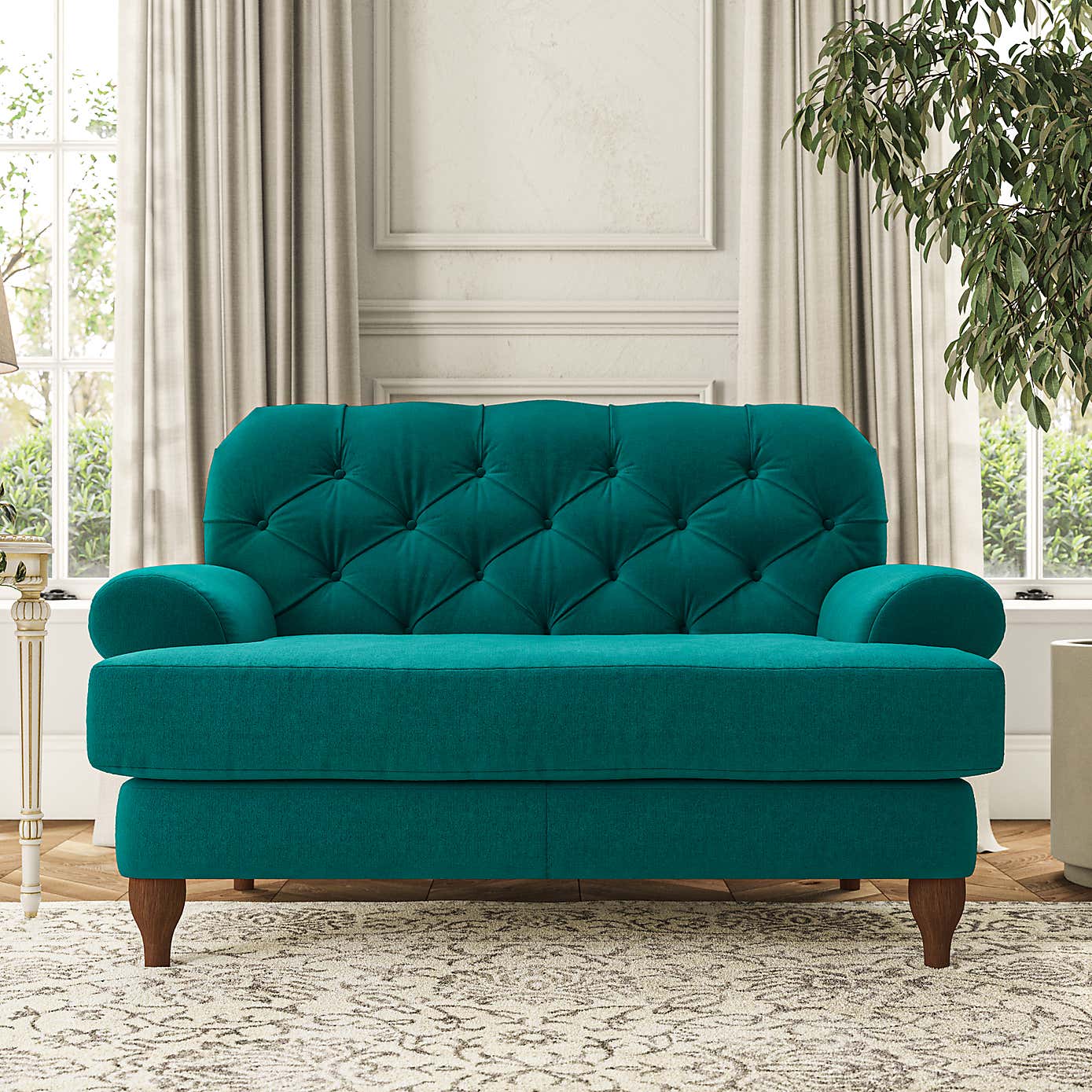 Canterbury Snuggle Chair