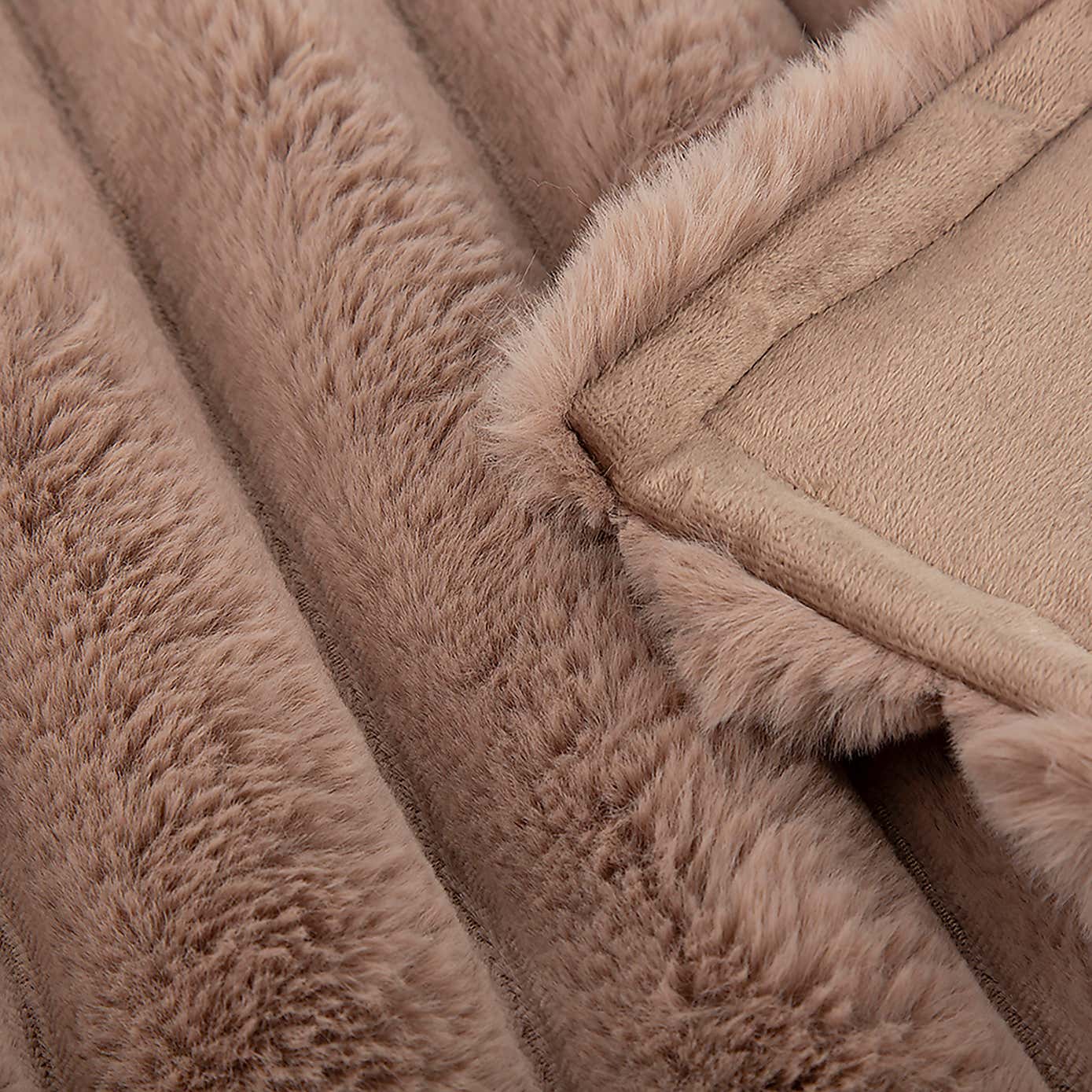 Scruffs Luxurious Aspen Pet Blanket