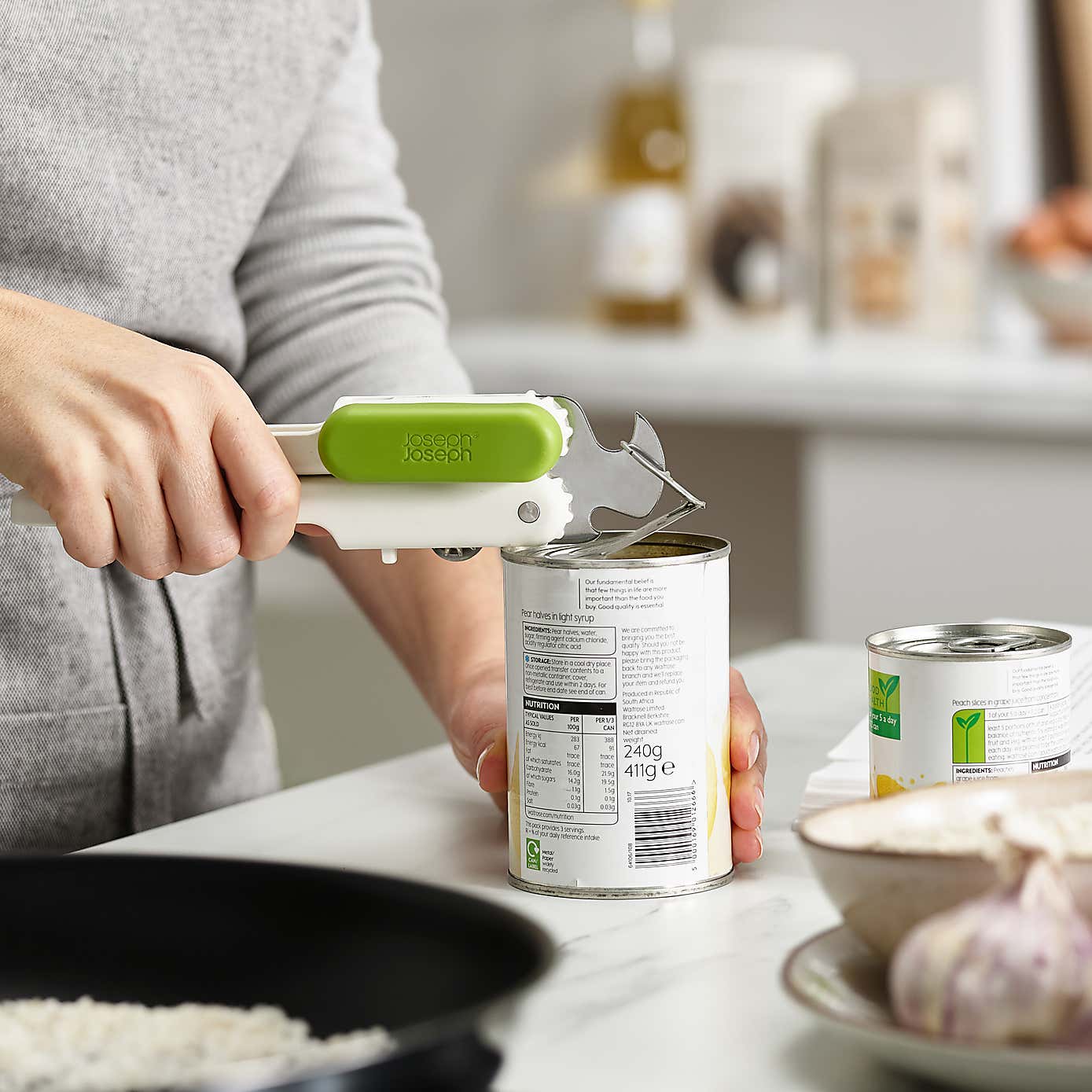 Pivot™ 3-in-1 White Can Opener