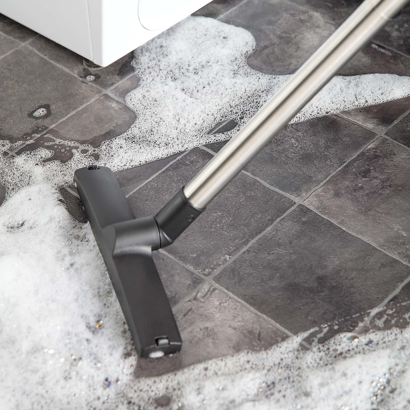 Ewbank 15L 1200W Wet And Dry Vacuum