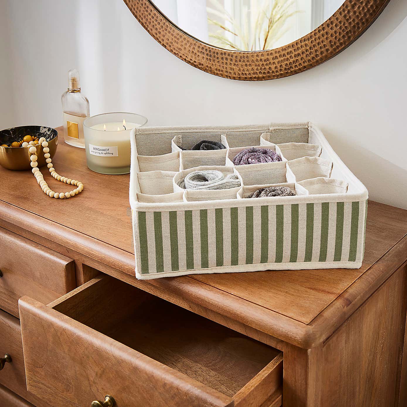 16 Section Striped Organiser