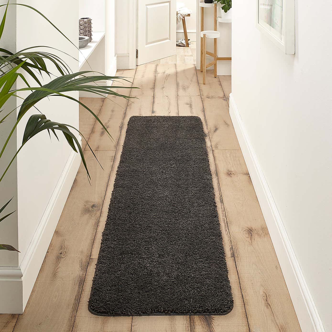 Marvel Shaggy Washable Runner