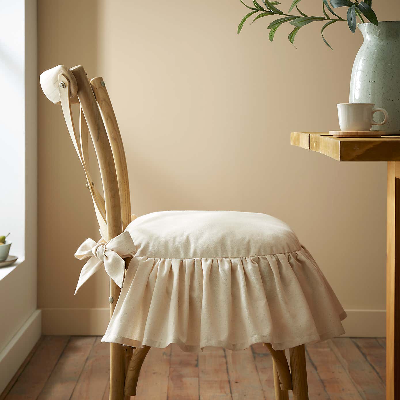 Frill Cotton Seat Pad