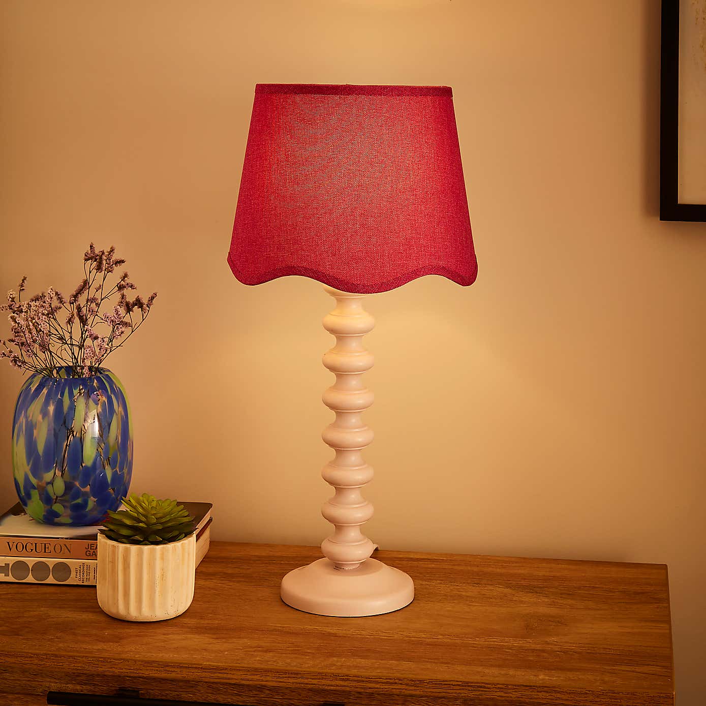 Scalloped Edge Linen Lamp Shade