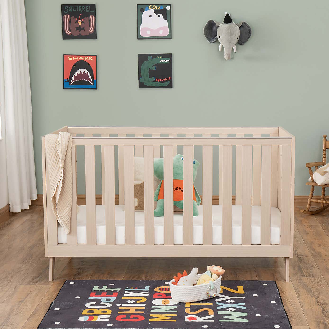 Dante Cot Bed