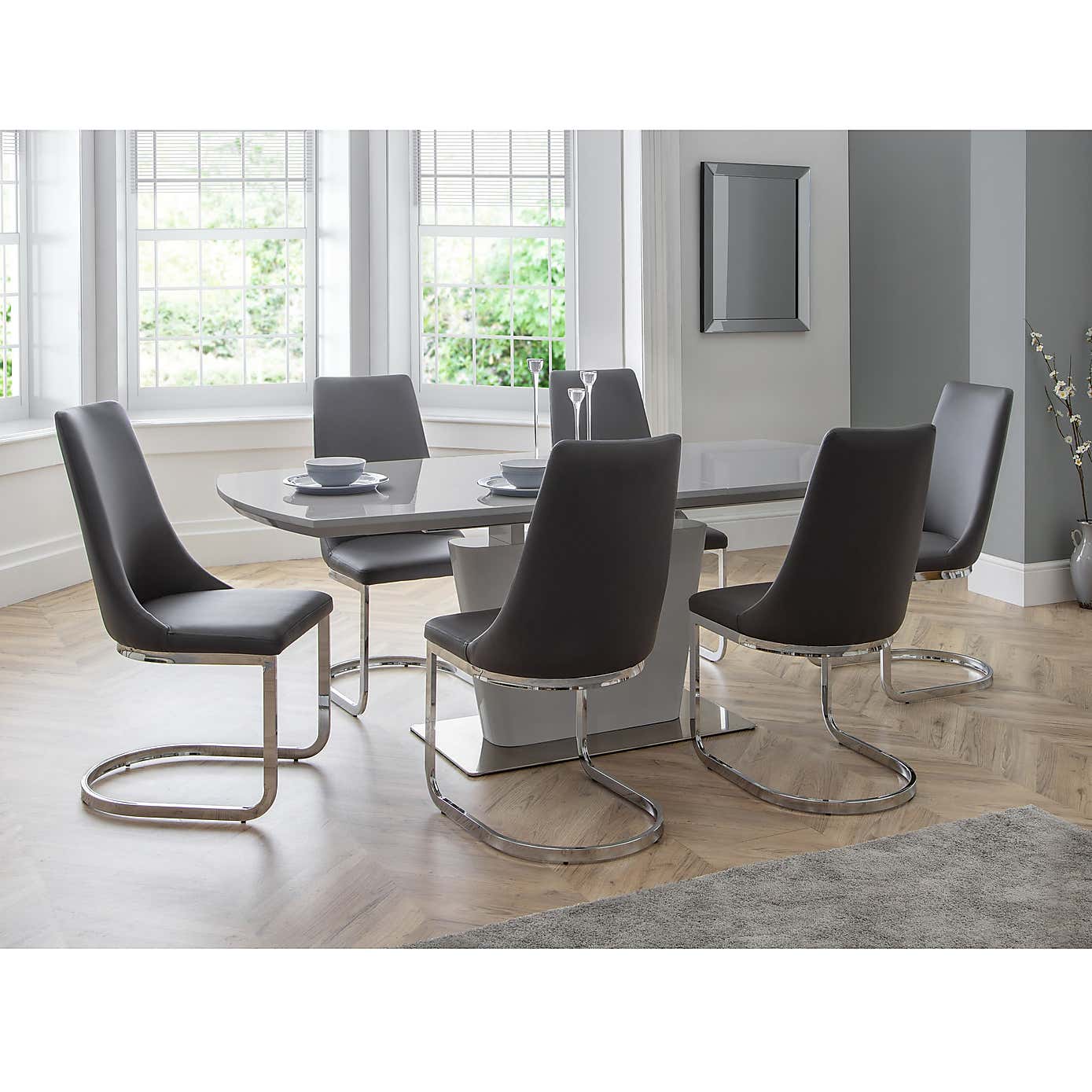 Como High Gloss Extendable Dining Table with 6 Dining Chairs
