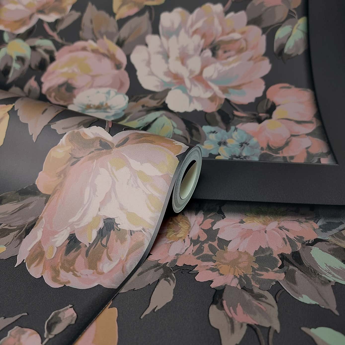 Vintage Floral Panel Wallpaper
