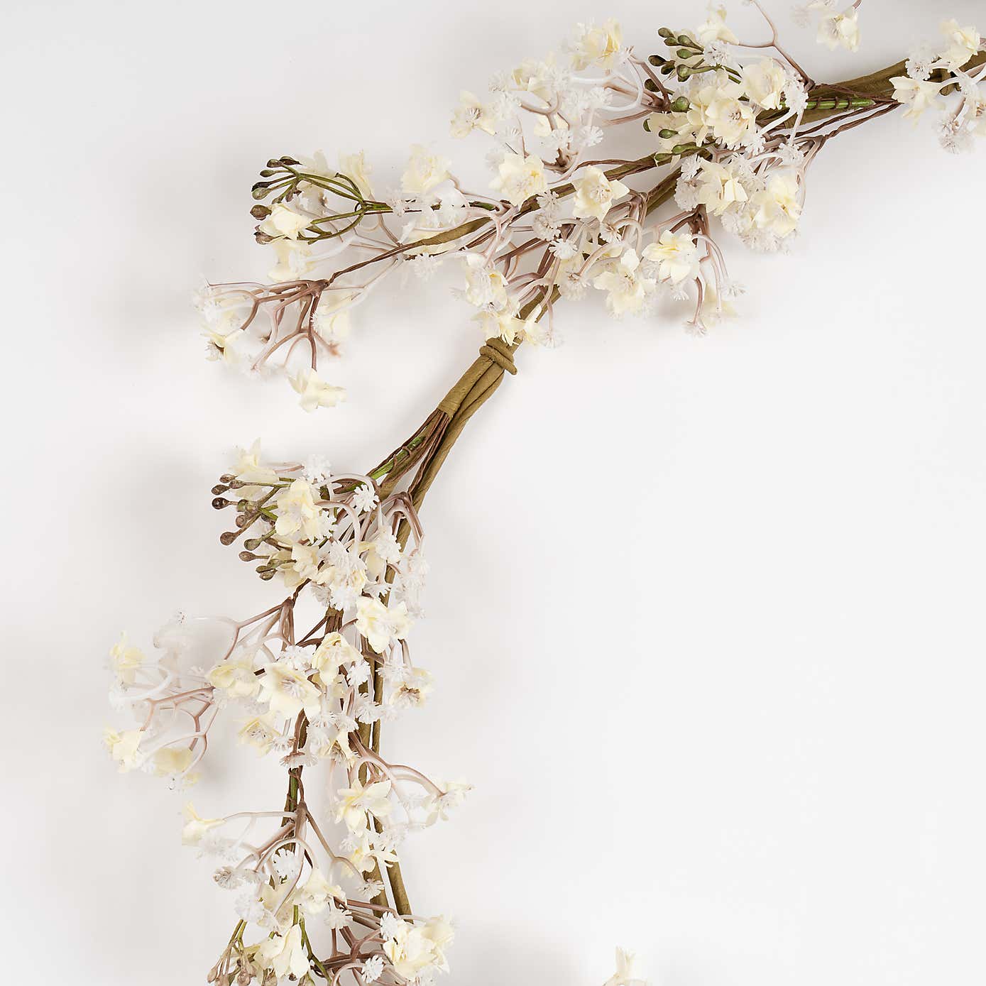 Artificial Dried Effect Gypsophila Garland