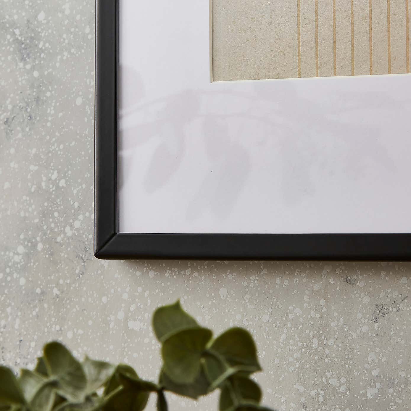 Hanging Chain Photo Frame