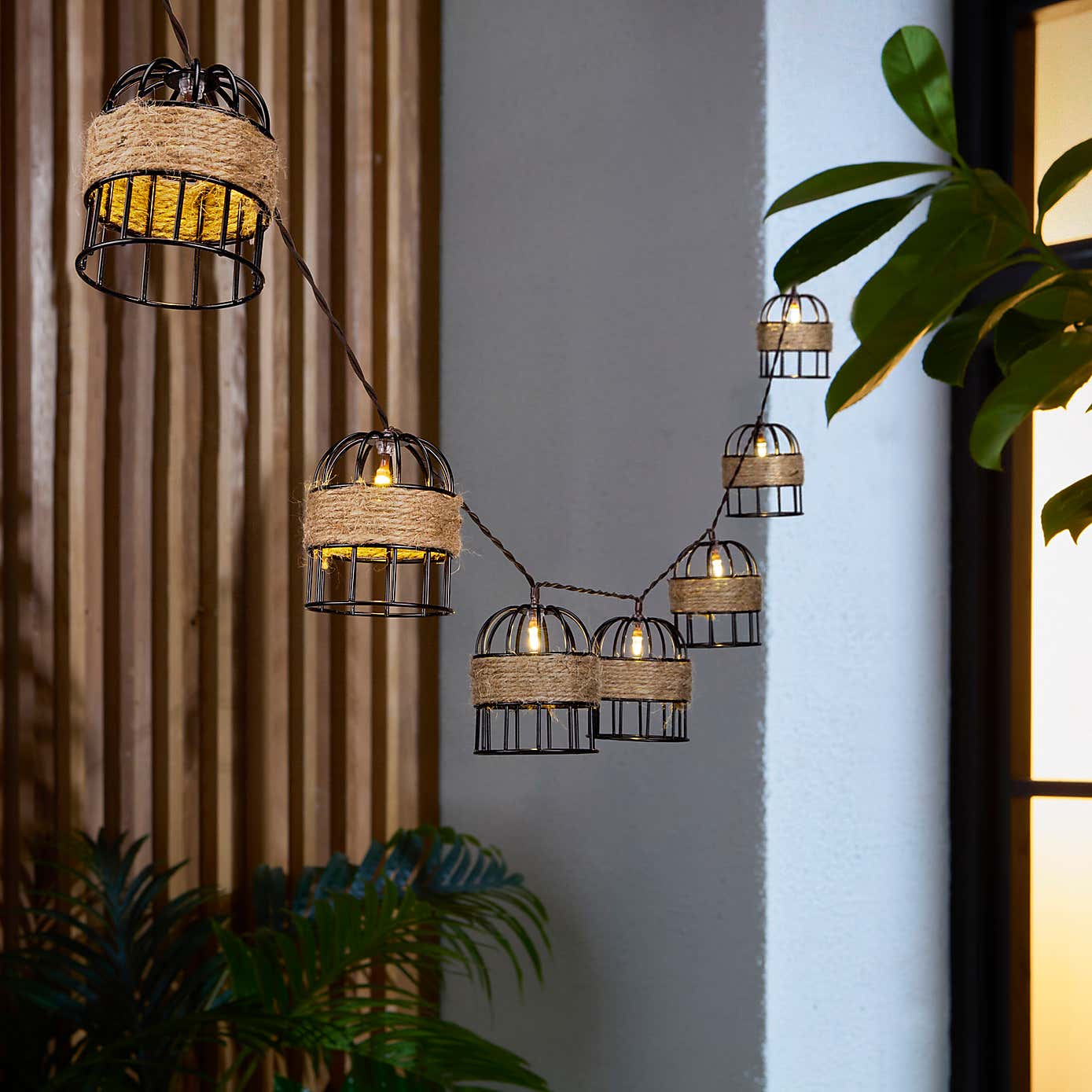 Cylinder 10 LED Indoor Outdoor Solar String Lights