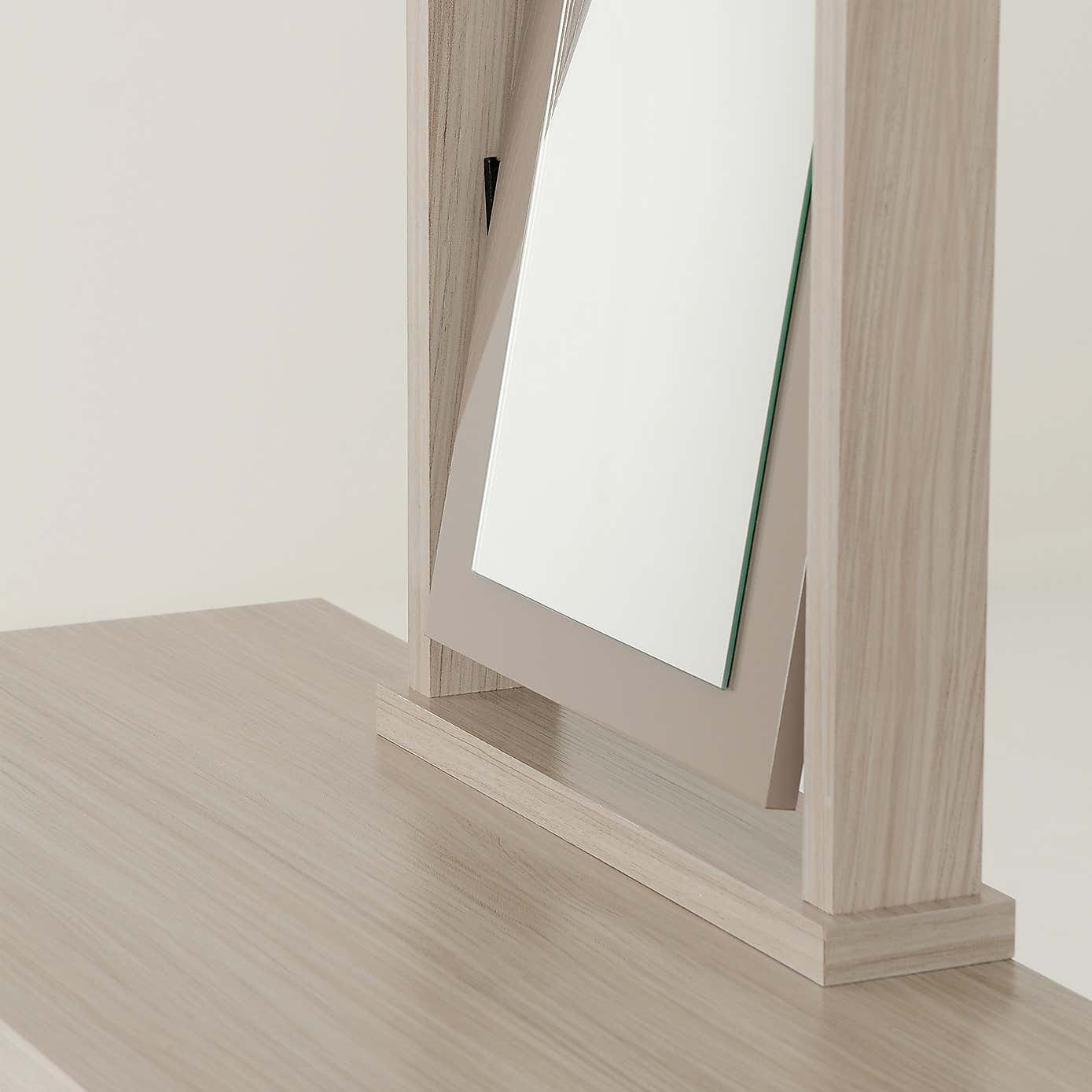 Nevada 4 Drawer Dressing Table Set with Mirror