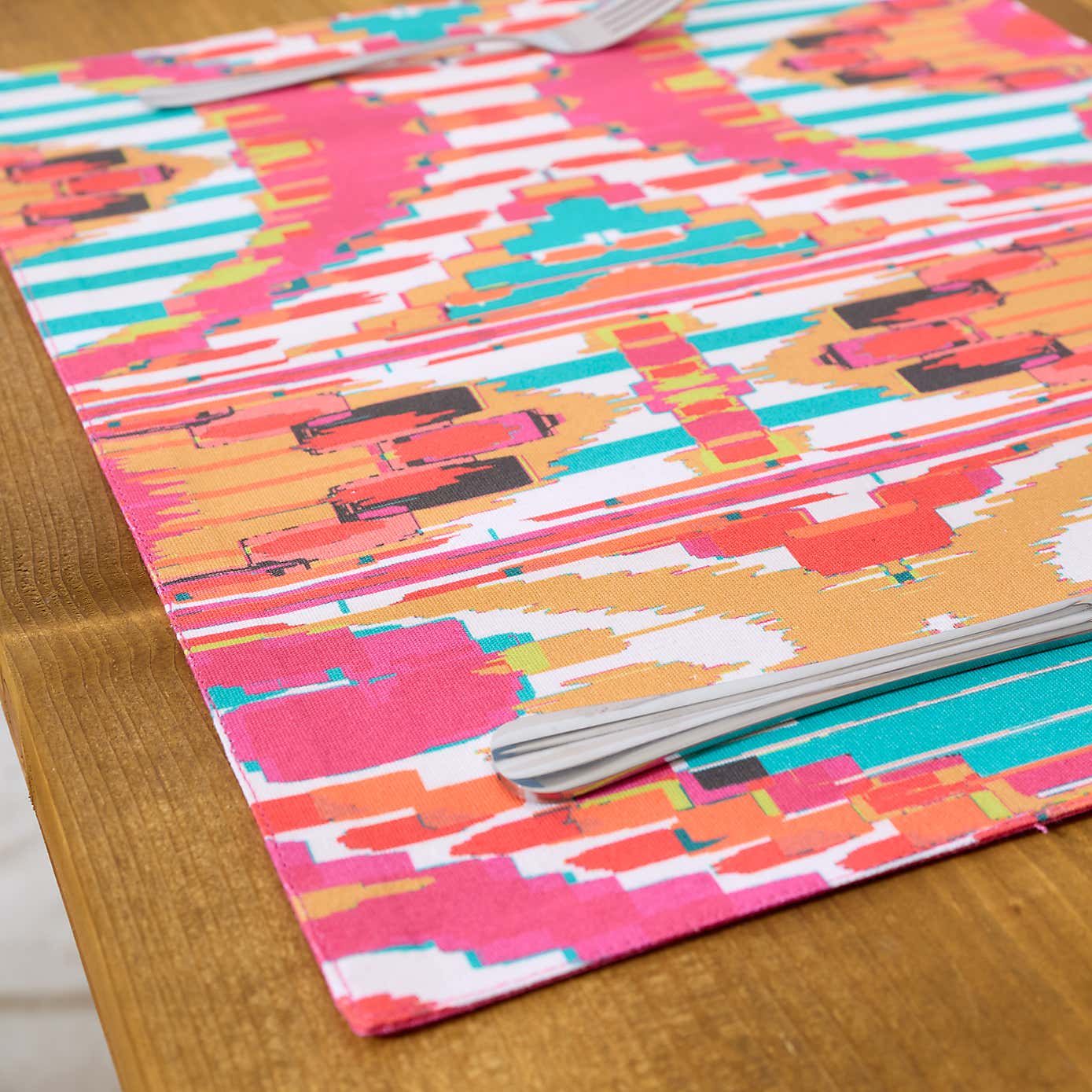 Set of 2 Pink Stripe Ikat Placemat